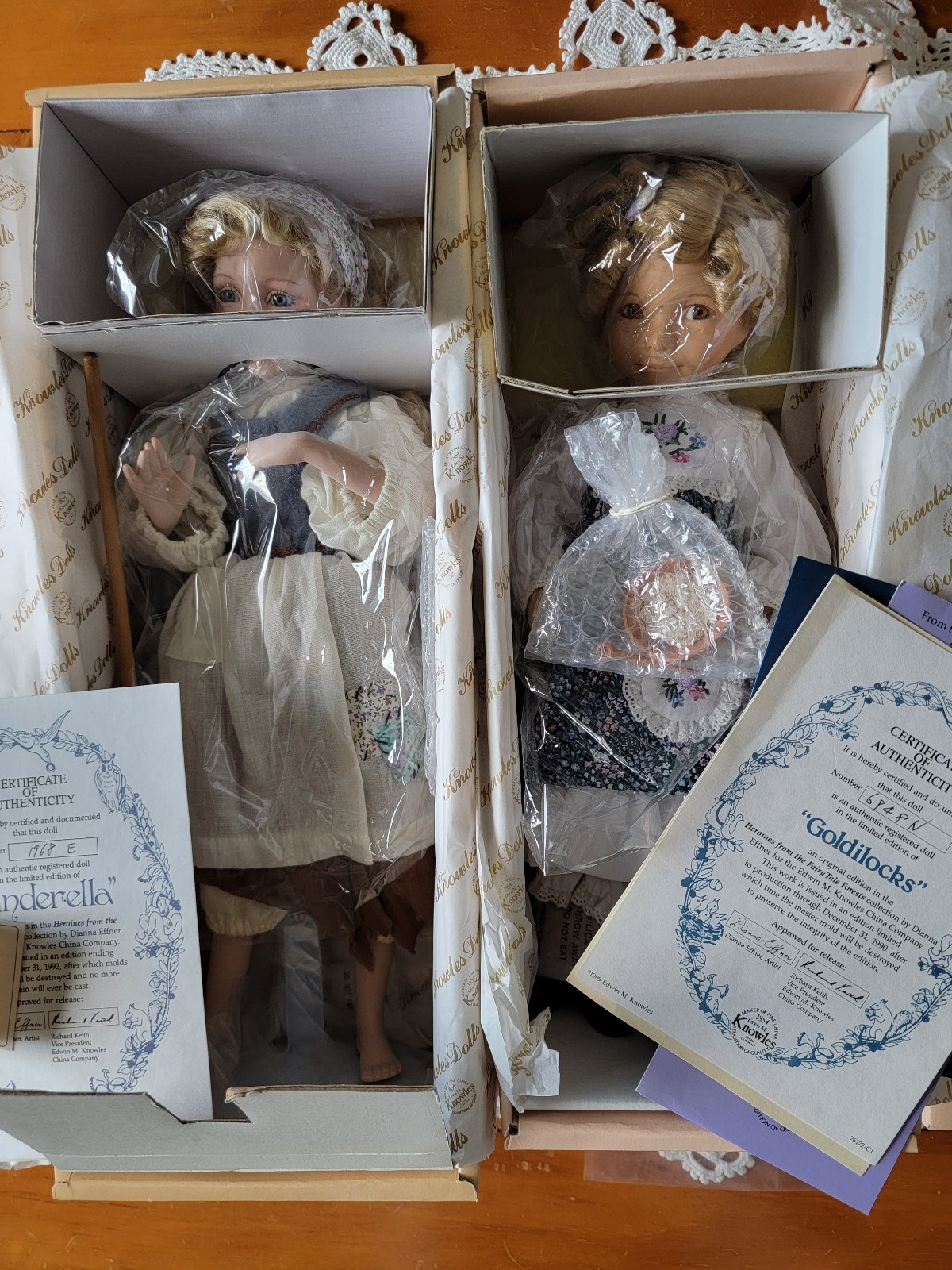Knowles heroines of fairy tale forest Cinderella and Goldilocks dolls