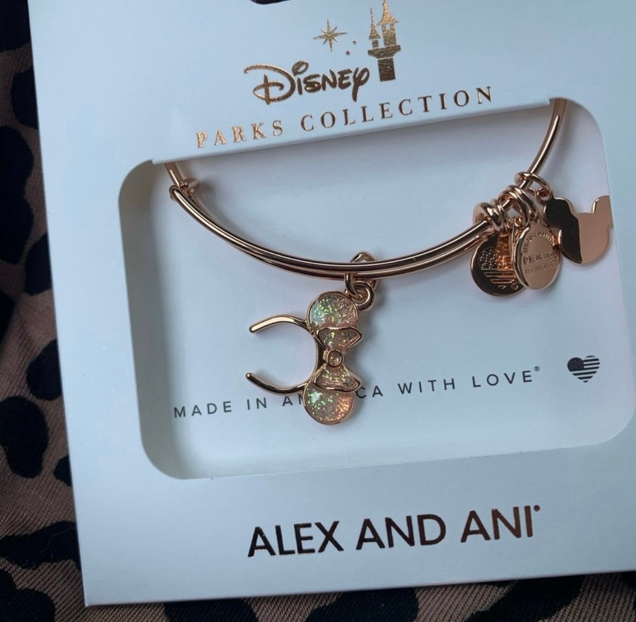 *BRAND NEW* NWT Alex And Ani Disney Parks Collection Minnie Bracelet