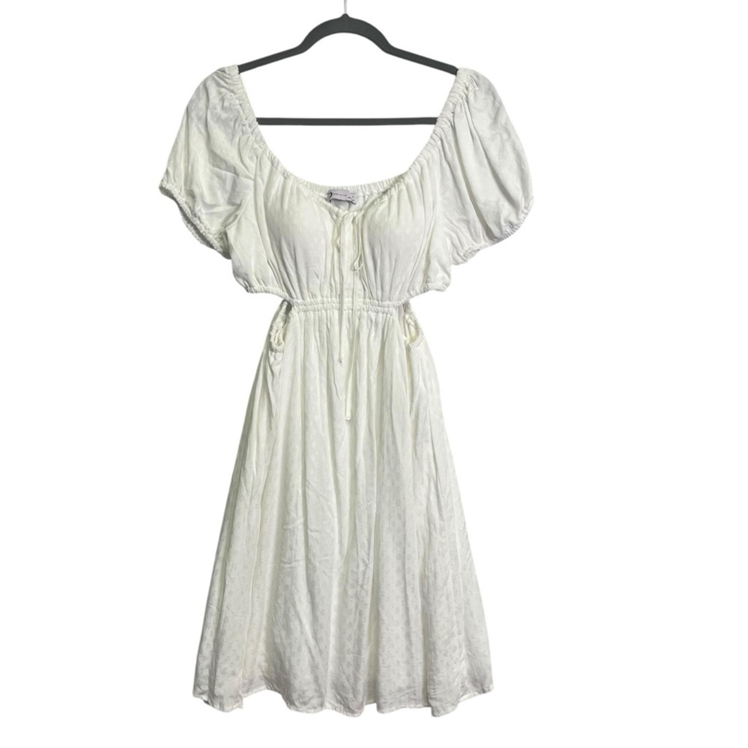 SO Dress Womens Large White Off Shoulder Open Side Rehearsal Dinner Relaxed NWT