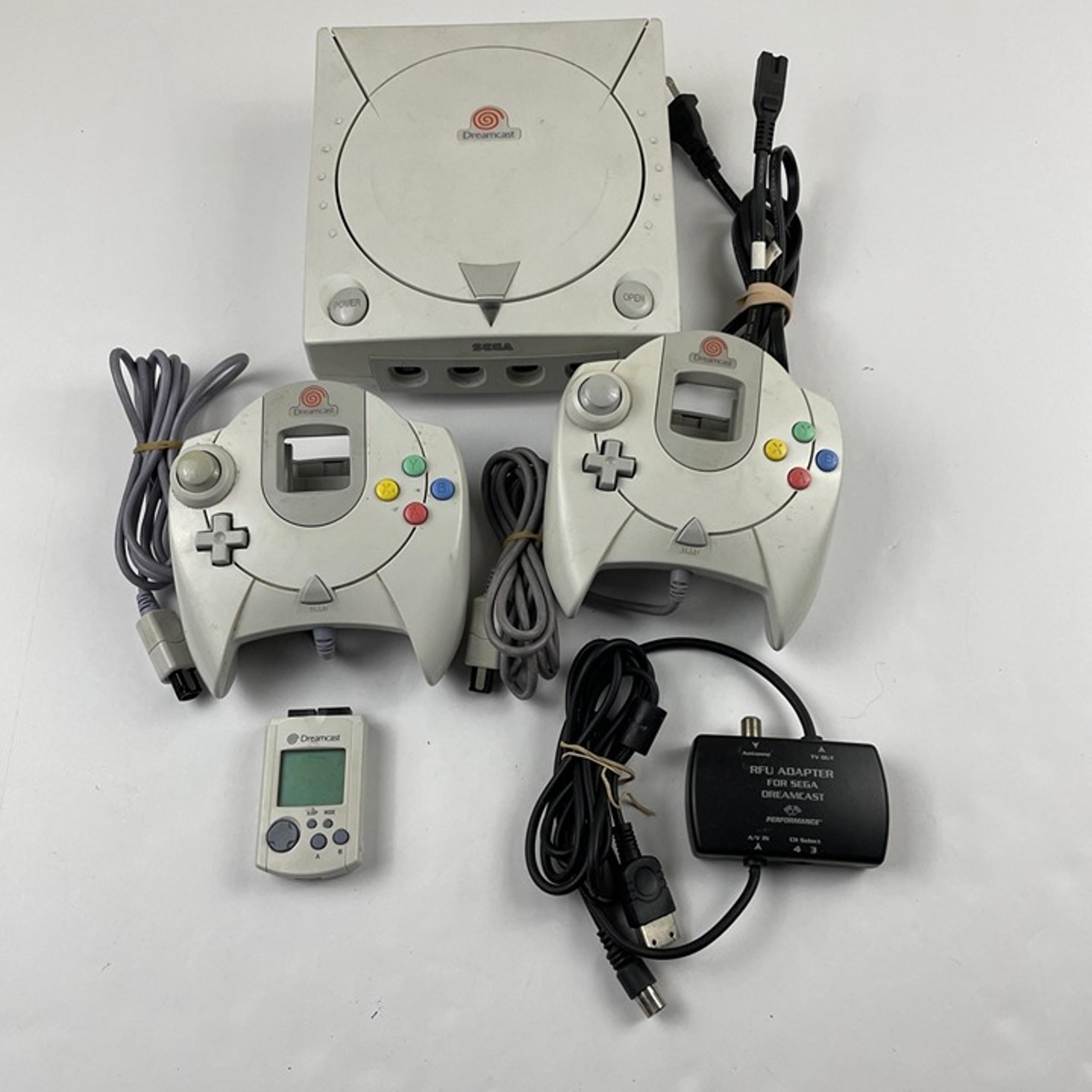 Sega Dreamcast HKT-3020 White Console Home Gaming System W/2 Controllers