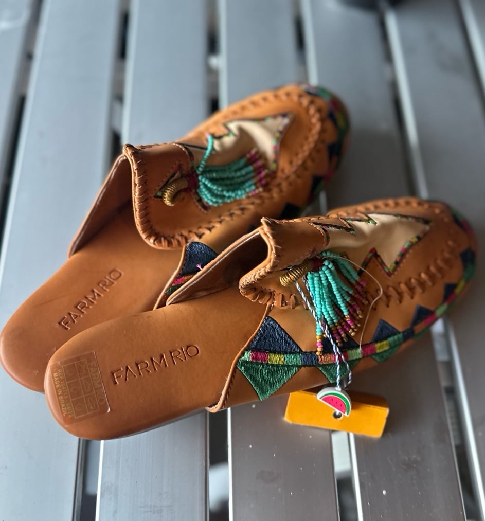 Farm Rio Mules