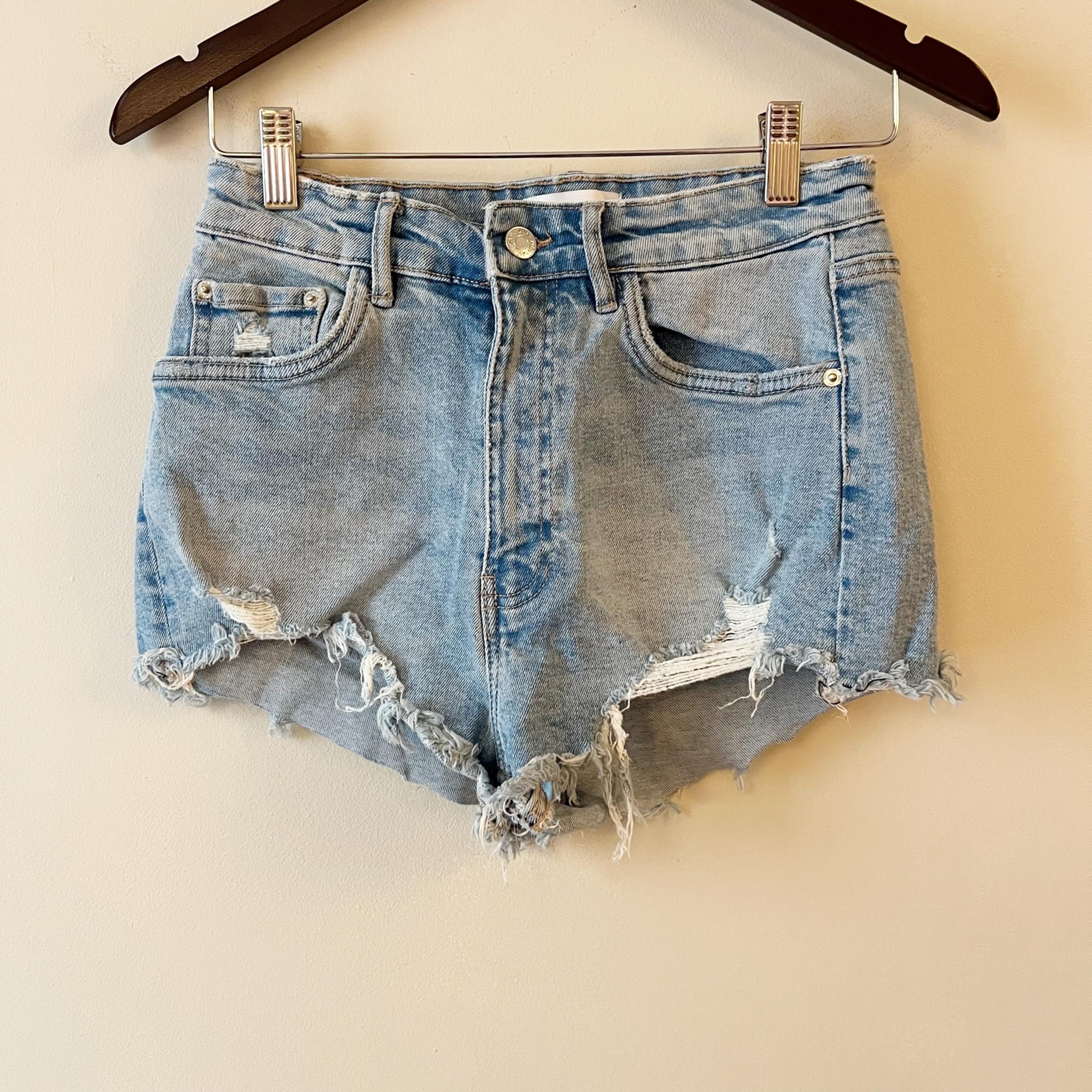 Zara High Rise Cut Off Jean Shorts Size 6 Distressed Light Blue Wash