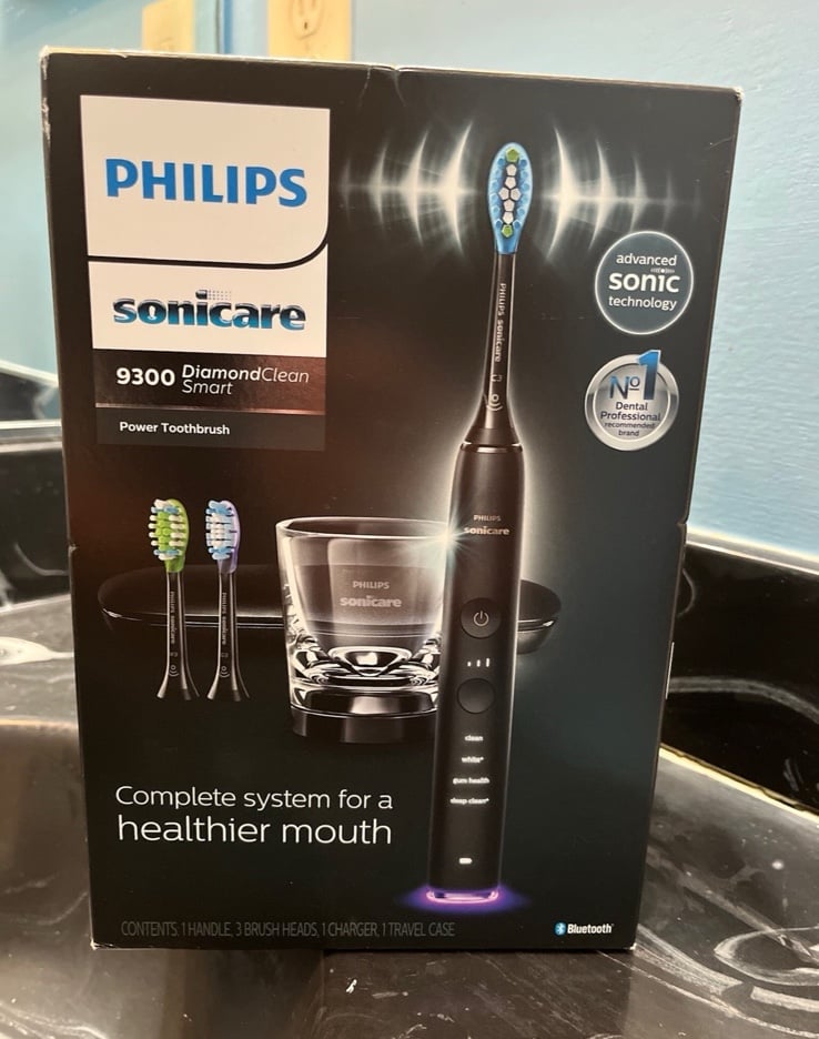 PHILIPS SONICARE 9300 DIAMONDCLEAN BLACK RECHARGEABLE ELECTRIC TOOTHBRUSH NEW