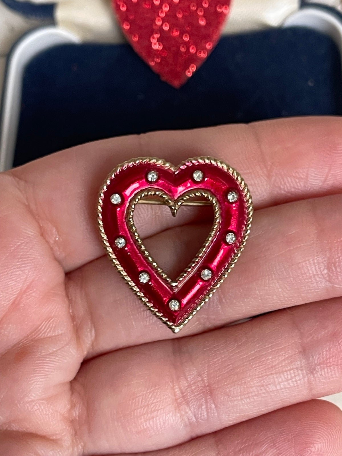 Trifari brooch red Heart wich rhinestone A Philippe vintage 1950s rare signet