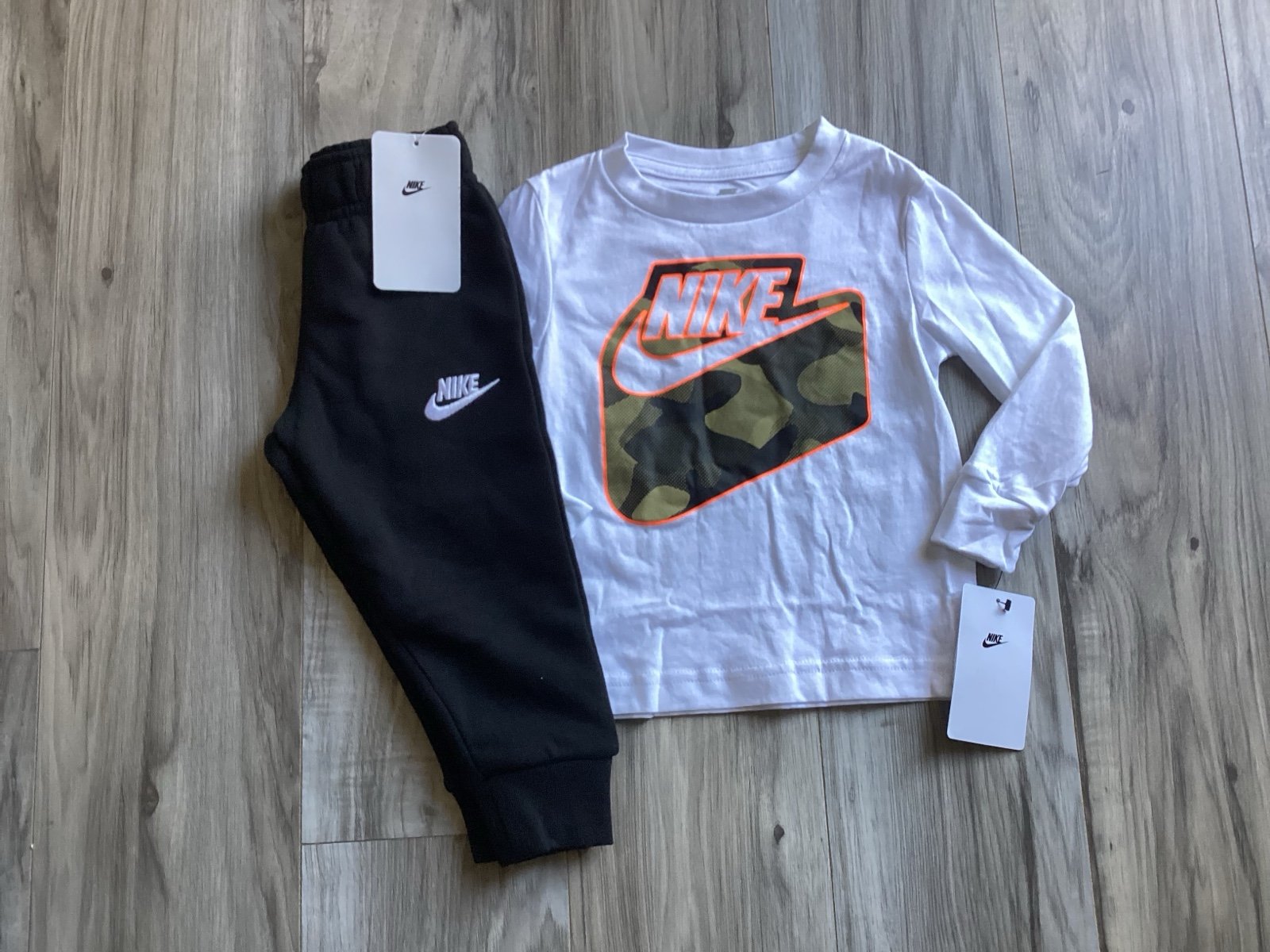 Nike toddler boys l/s tee & joggers outfit size 2T(NWT) ~FIRM, NO OFFERS~