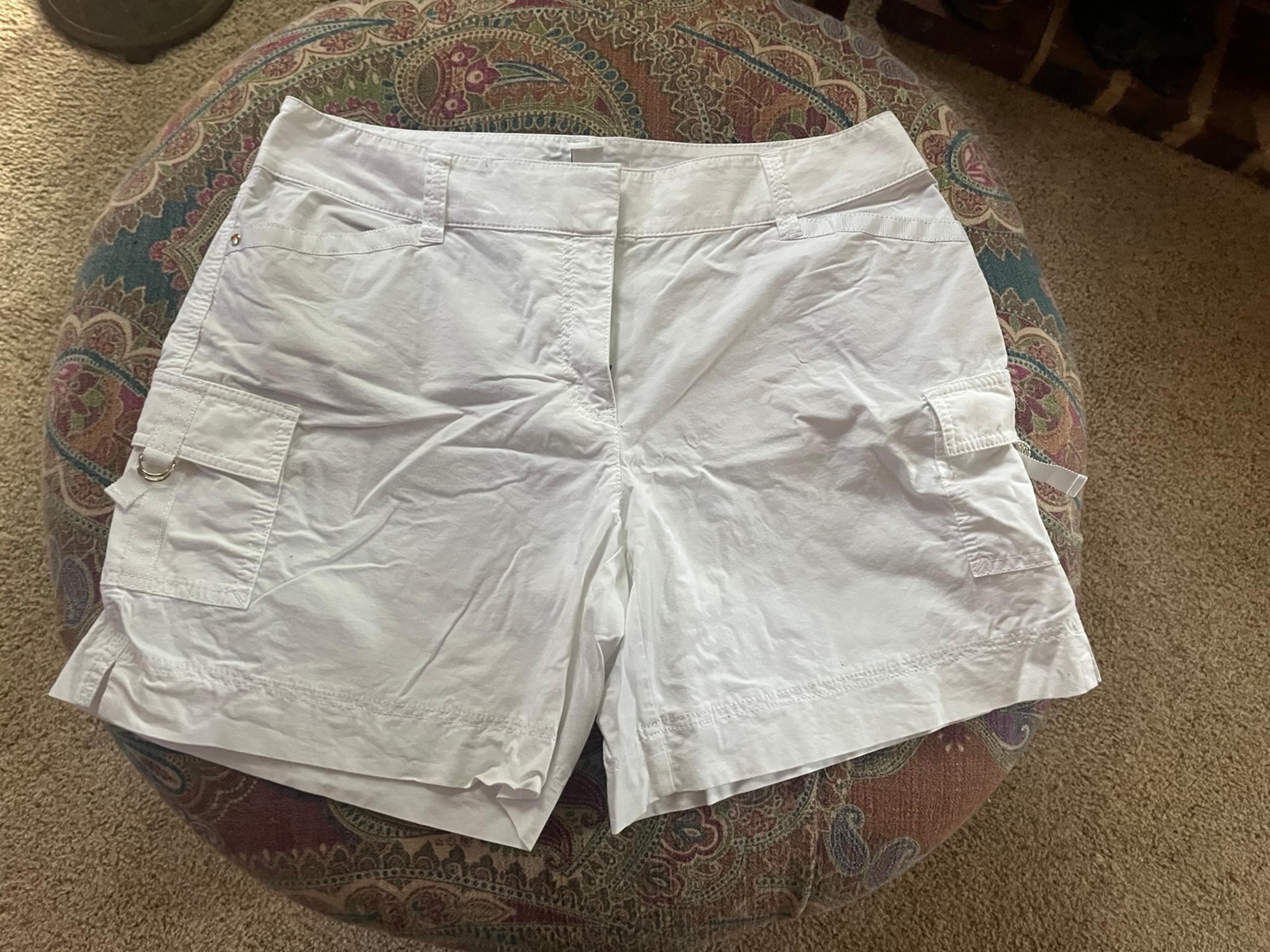 WHBM White House black market shorts size 10 white