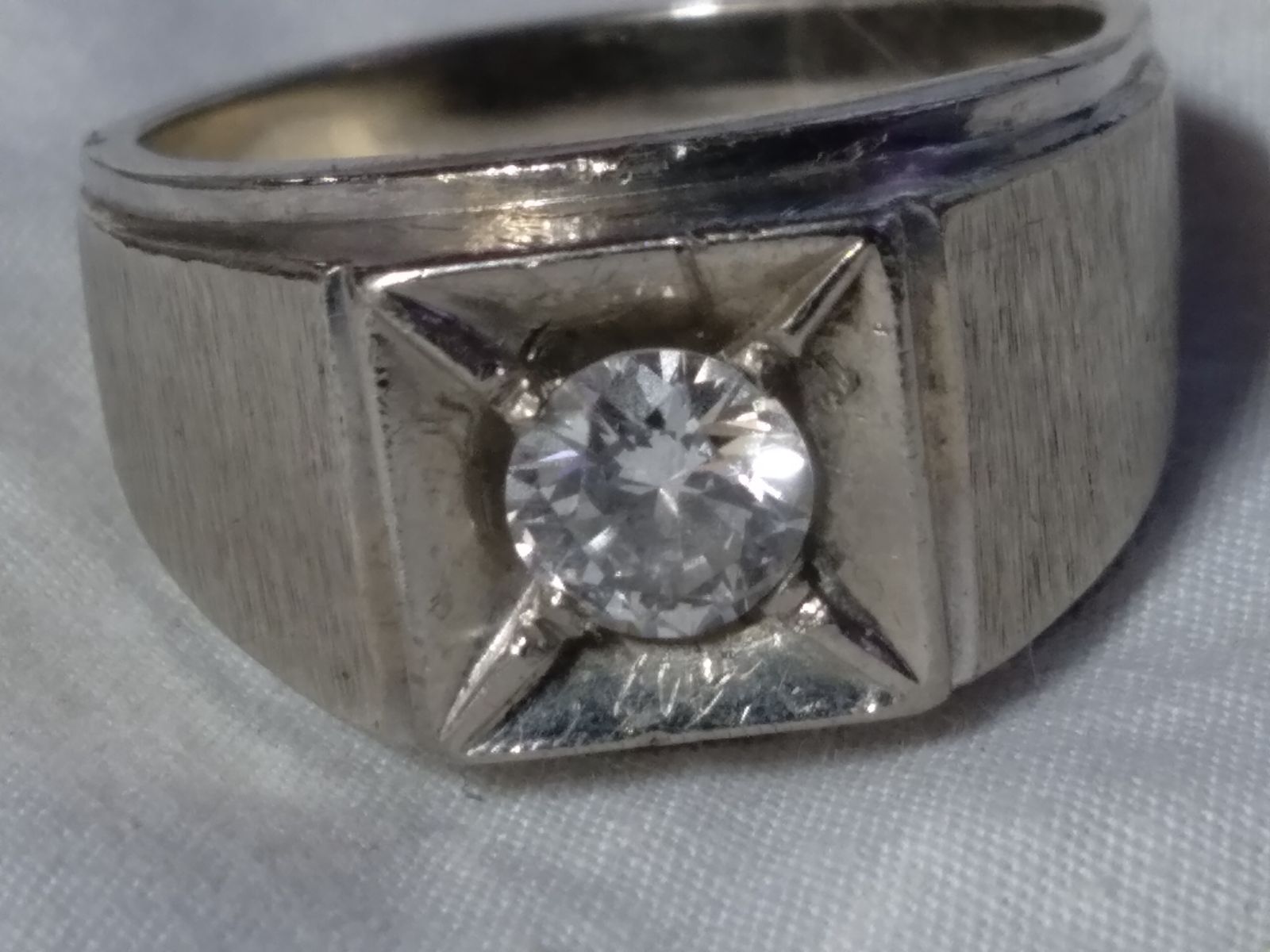 14k white gold Diamond mens ring .71 car