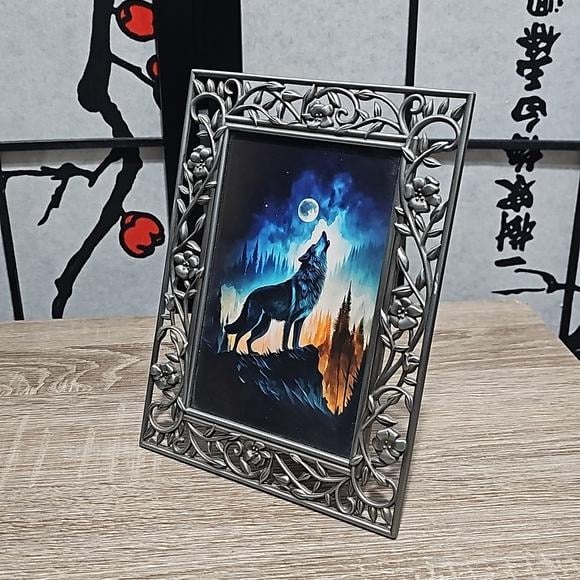 Framed Wolf Howling at the Moon 4x6 Art Print Pewter Floral Vine Frame Vintage