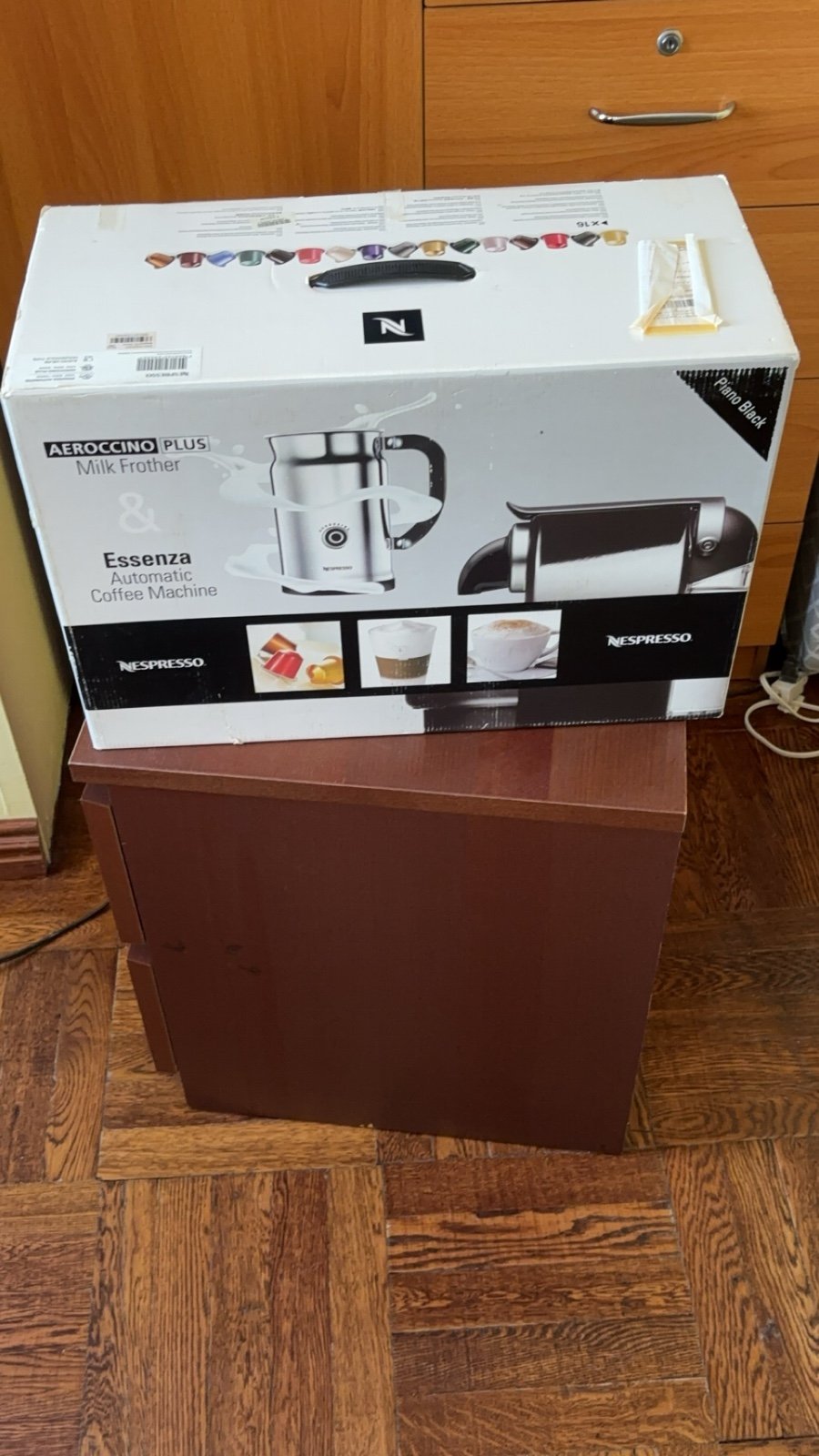 2012 Nespresso Coffe Machine (brand new)