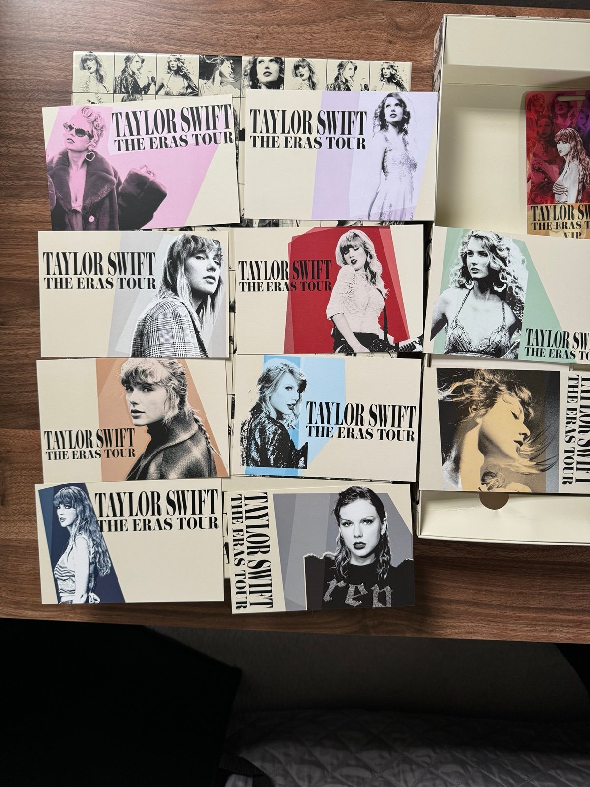 高感度ショップで2023年売れたブランド Taylor Swift Eras Tour VIP Box その他