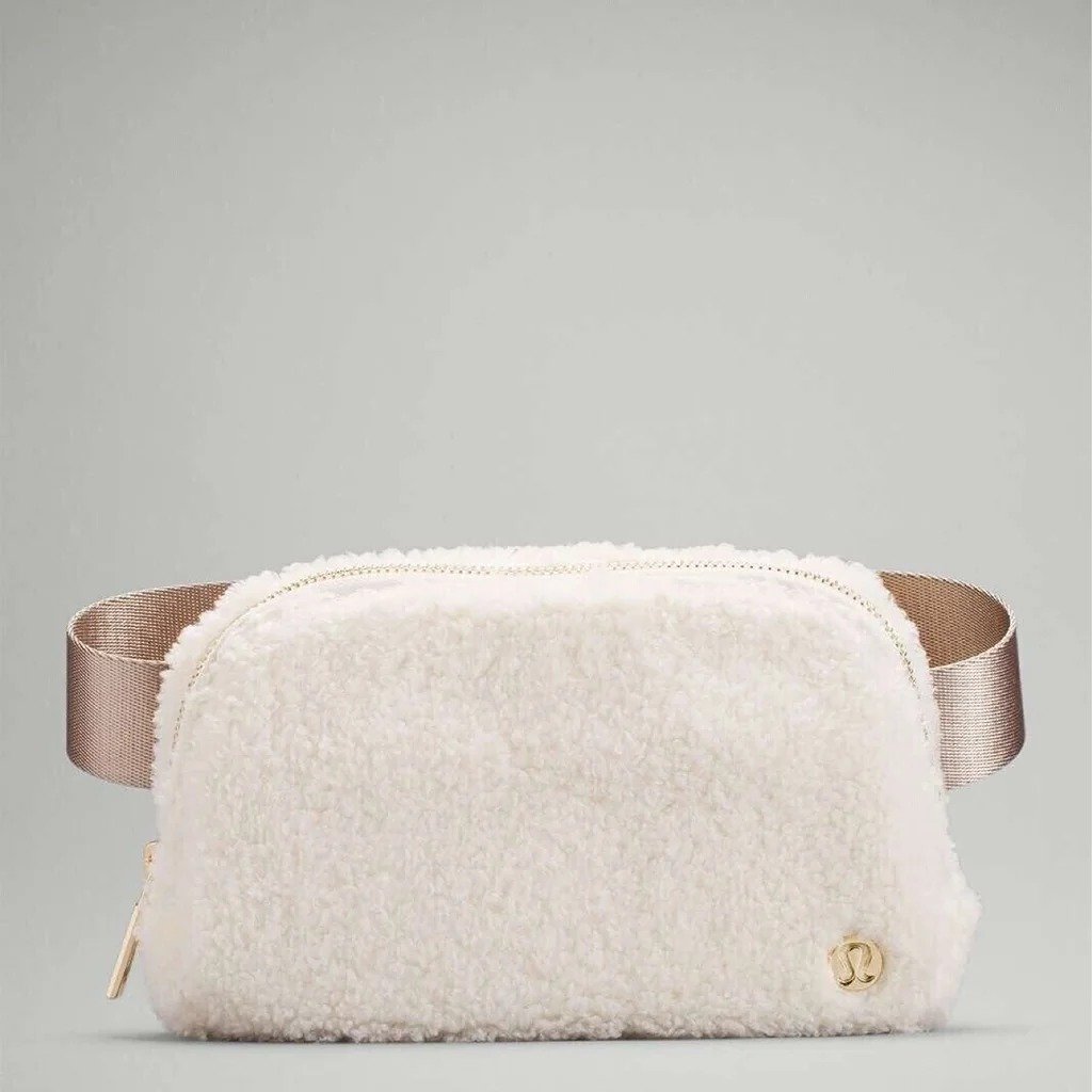 Lululemon Everywhere Fleece Belt Bag