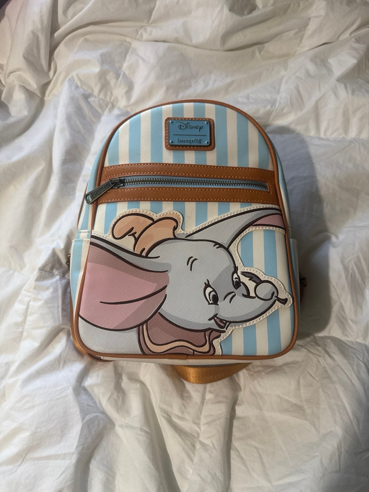 Loungefly Disney dumbo backpack