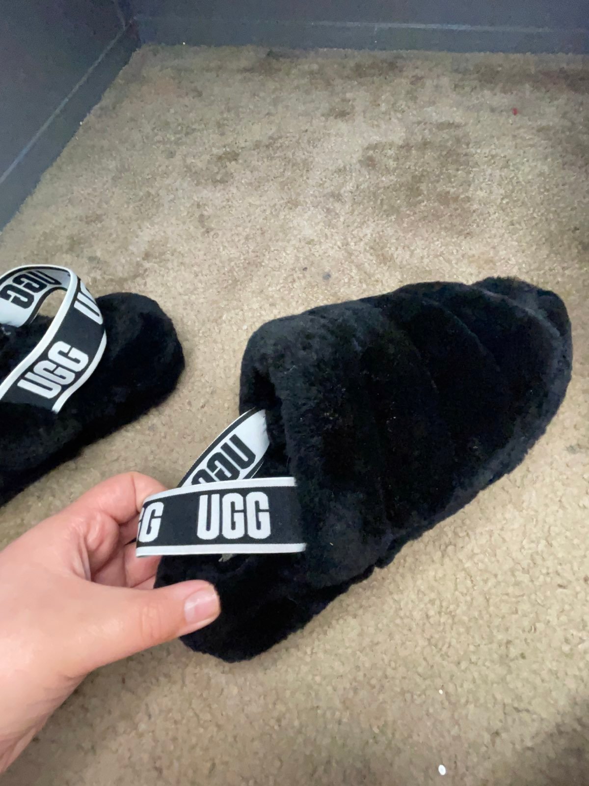 ugg slides