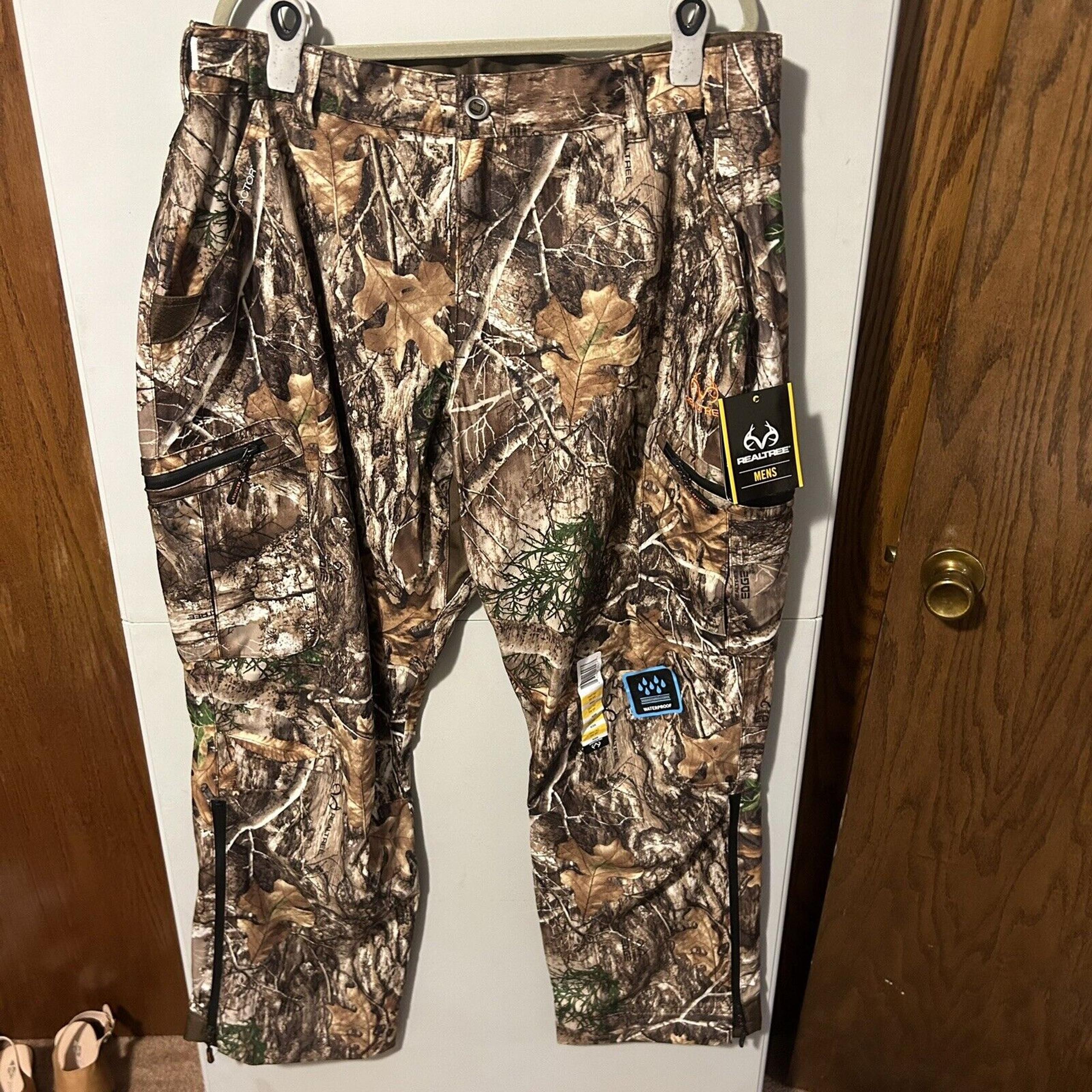 Realtree Camo Pants Edge Scent Control / Waterproof Pants MENS 2XL Camo Hunting