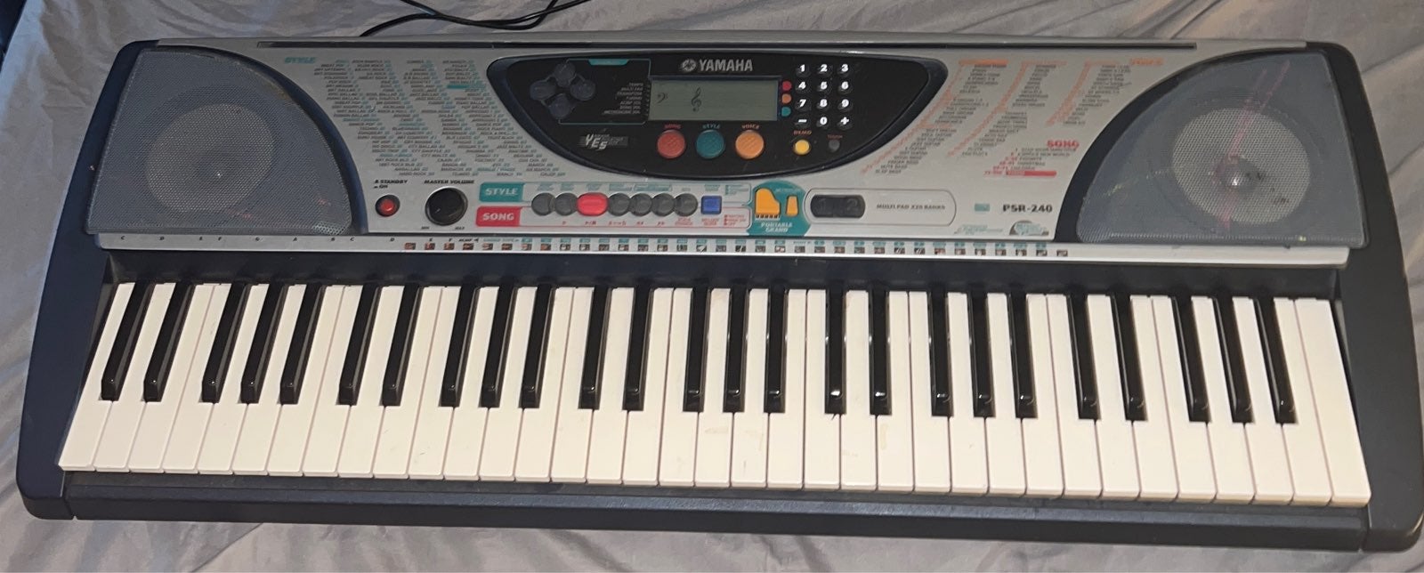 Yamaha Electric Keyboard PSR-240