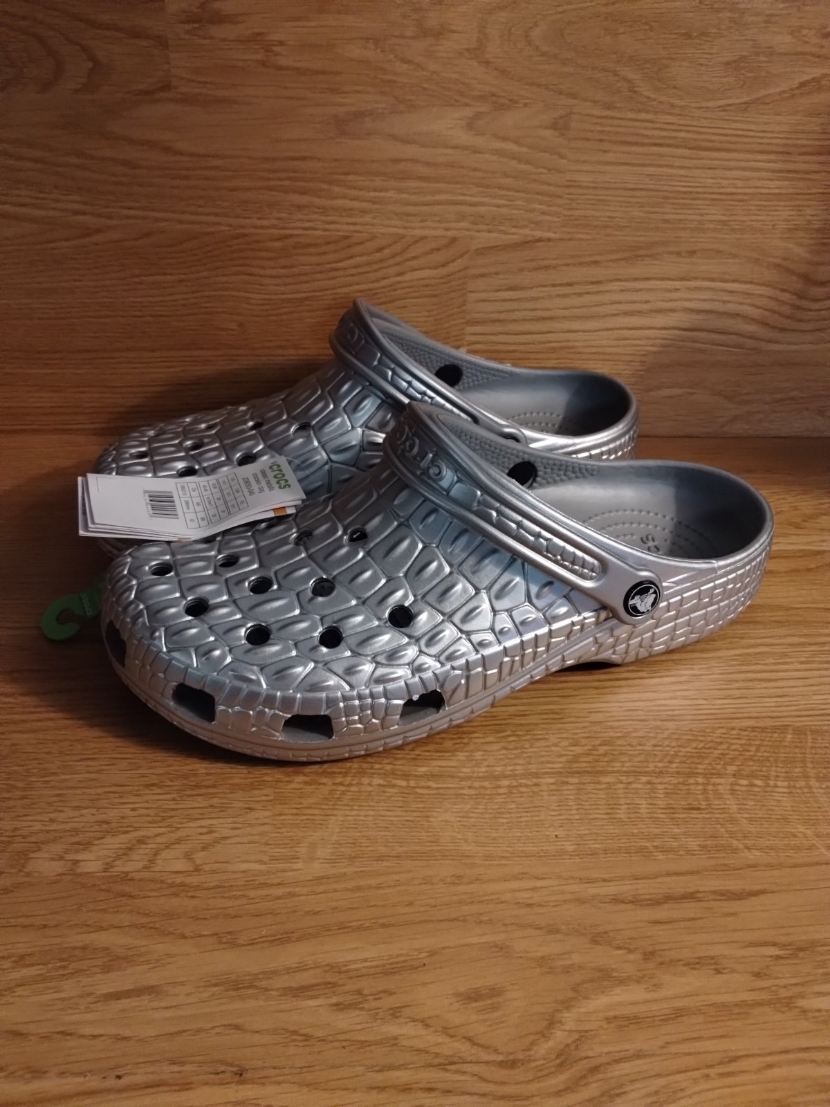 Crocs Classic Metallic Geometric Crocskin 209093-040 Silver Slip-on Clogs Sz 11