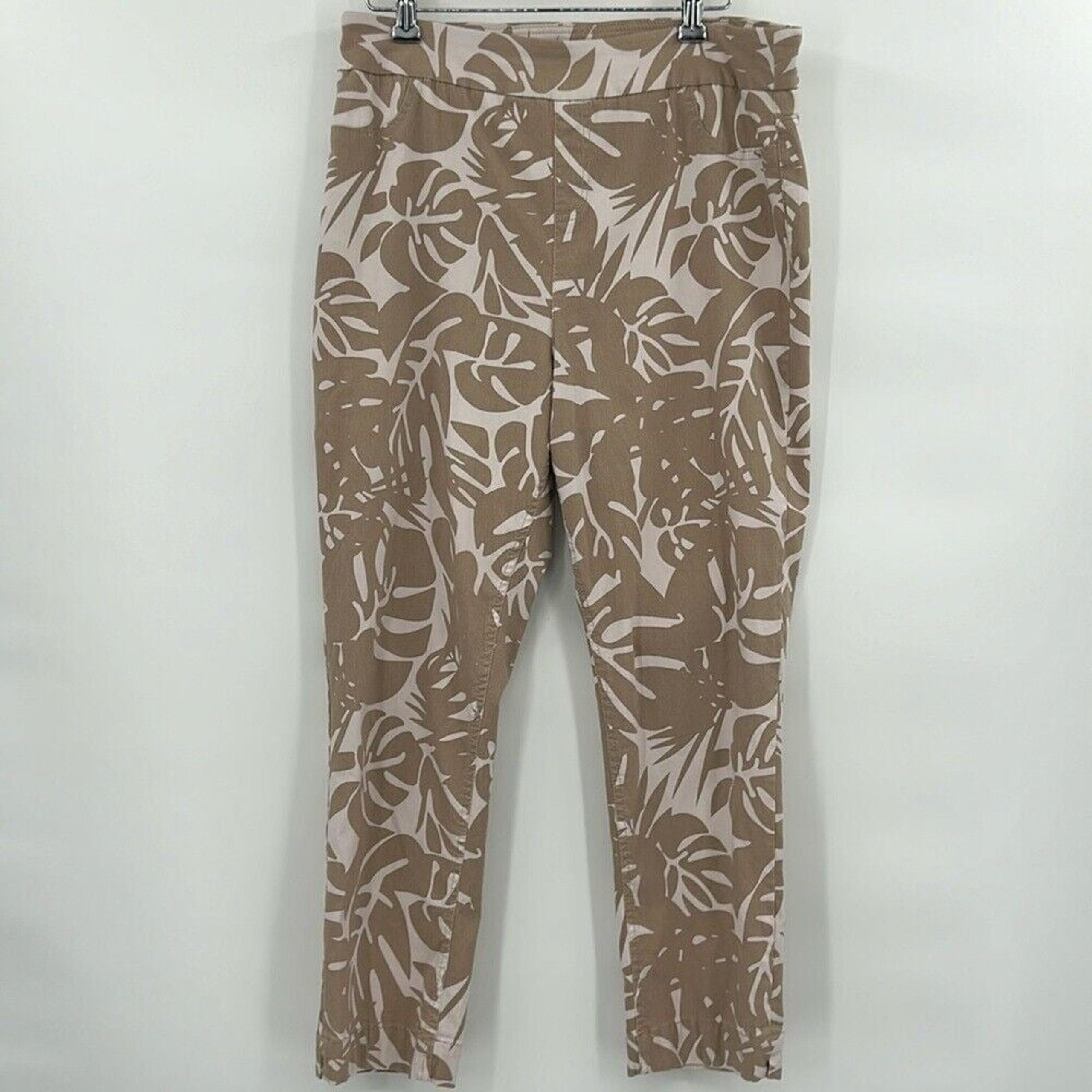 Soft Surroundings Womens Super Stretch Capri Pants Size Large Tan Tropical