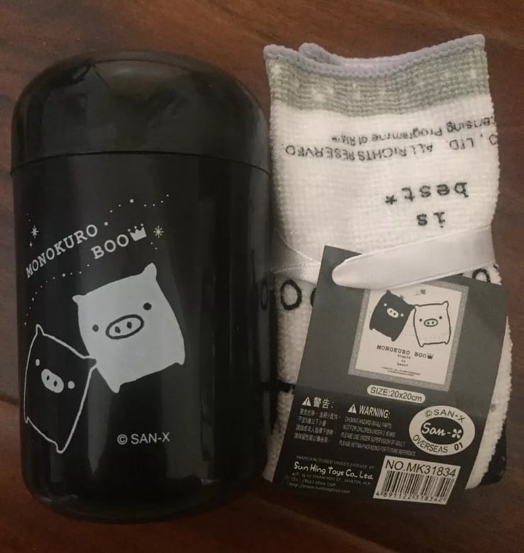 San-X 2006 MONOKURO BOO Handkerchief With Case - HAPPY PIGGIES