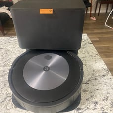 iRobot Roomba j7+ Self-Emptying Vacuum Cleaning Robot