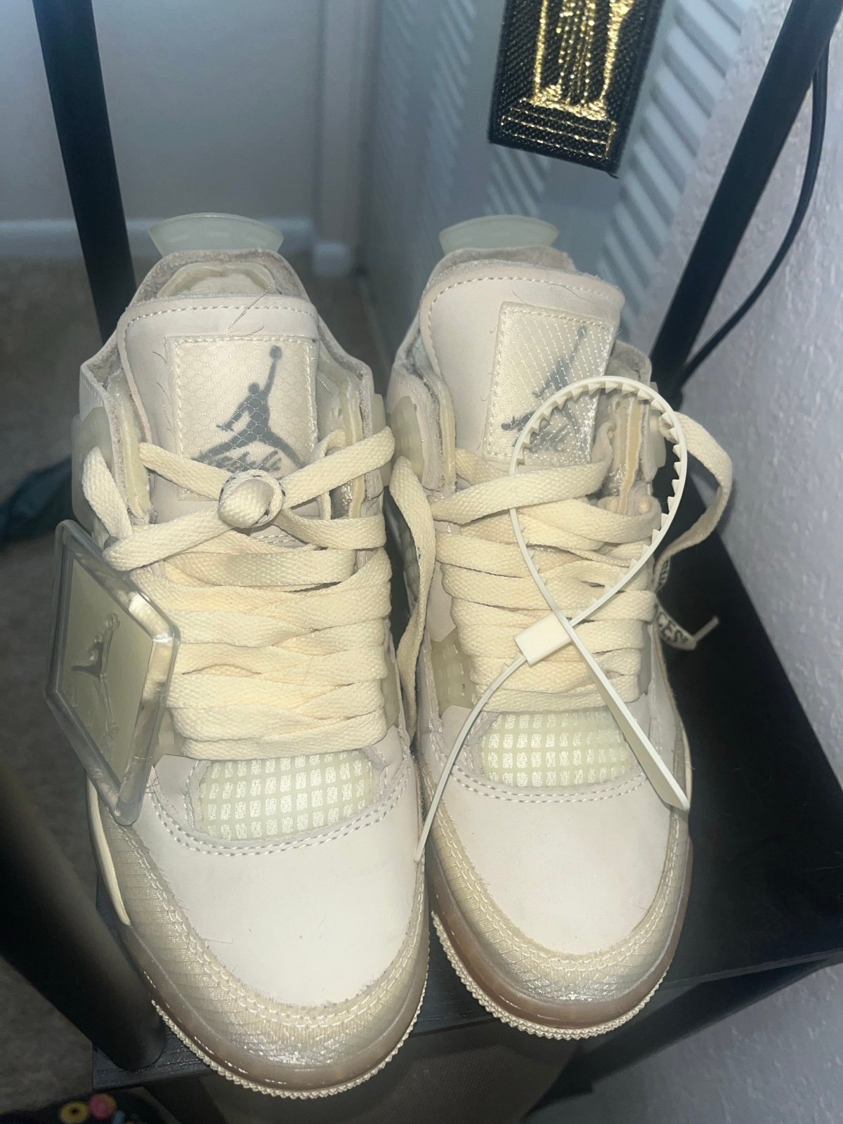 Jordan 4s off white