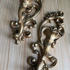 Vtg gold ornate syroco wall sconces