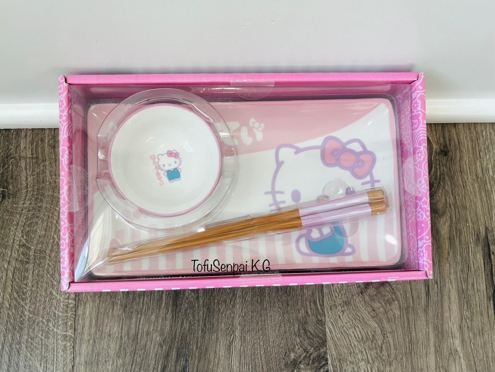 Hello Kitty Plate