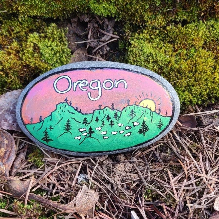 Oregon Painted Rock Green Pastures