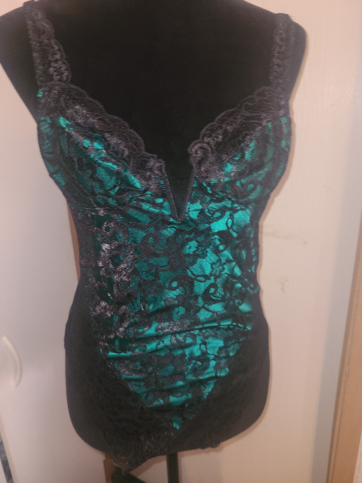 Victoria secret gold label 80s 90s vintage