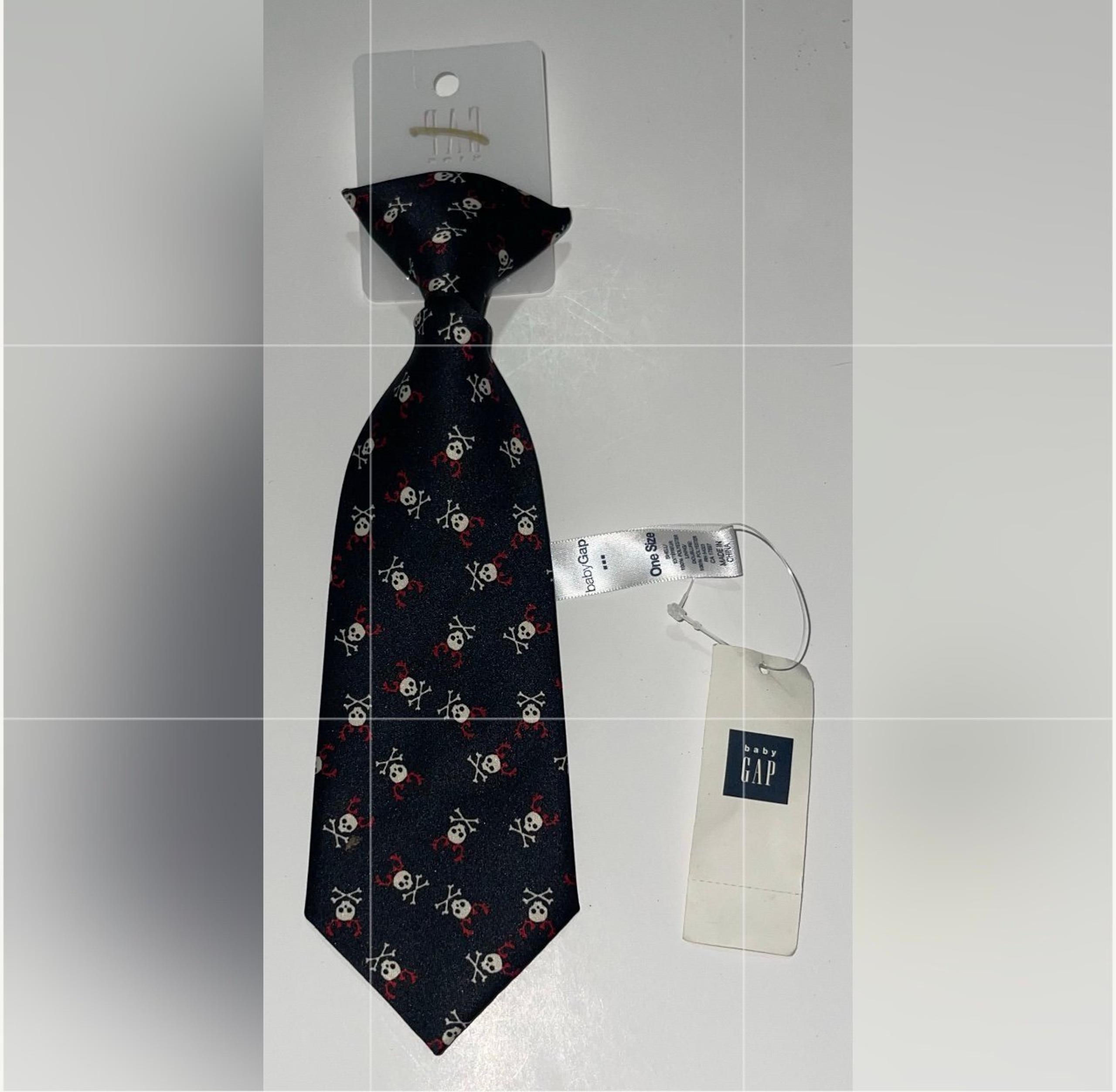 The Baby GAP Kids Black Skulls & Bones Neck Tie, One Size