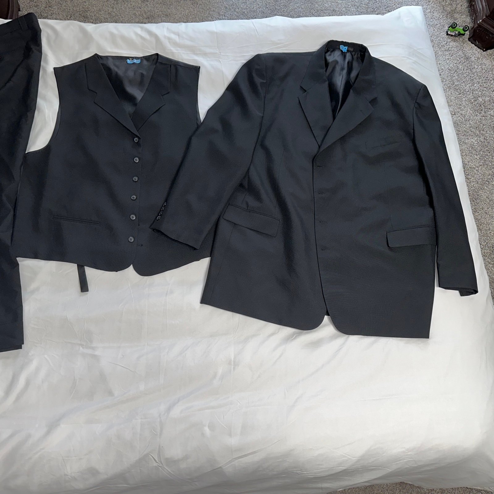 Men’s Dress Suit with Vest