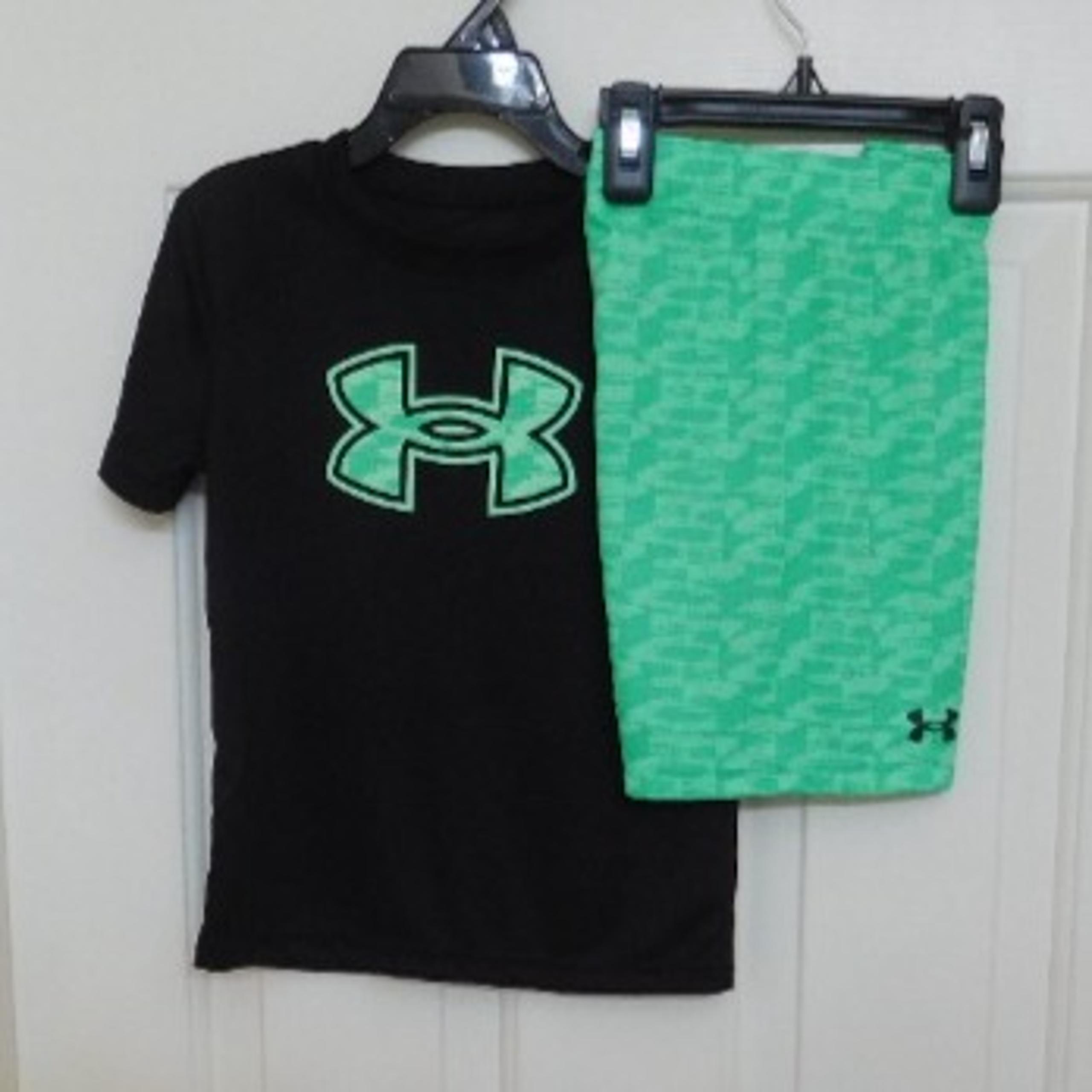 NWT 2pc Under Armour Green & Black Logo Shirt & Shorts Set sz 4t