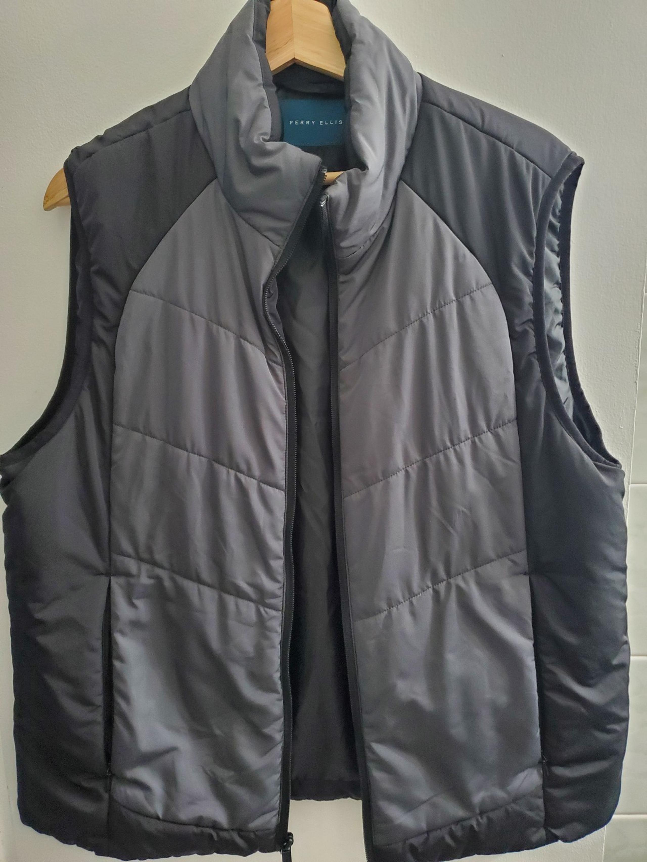 Perry Ellis Lightweight Polyester Vest Men's Large