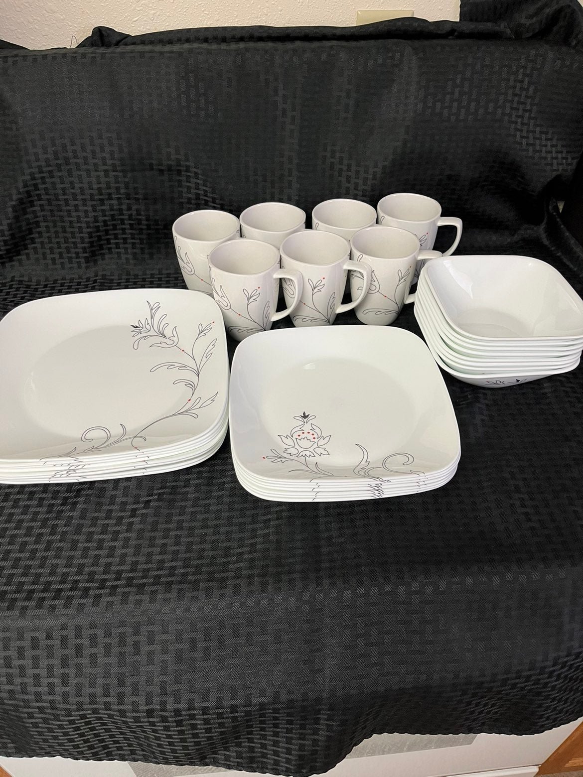 Corning/Corelle Royal Lines 30 Piece Set