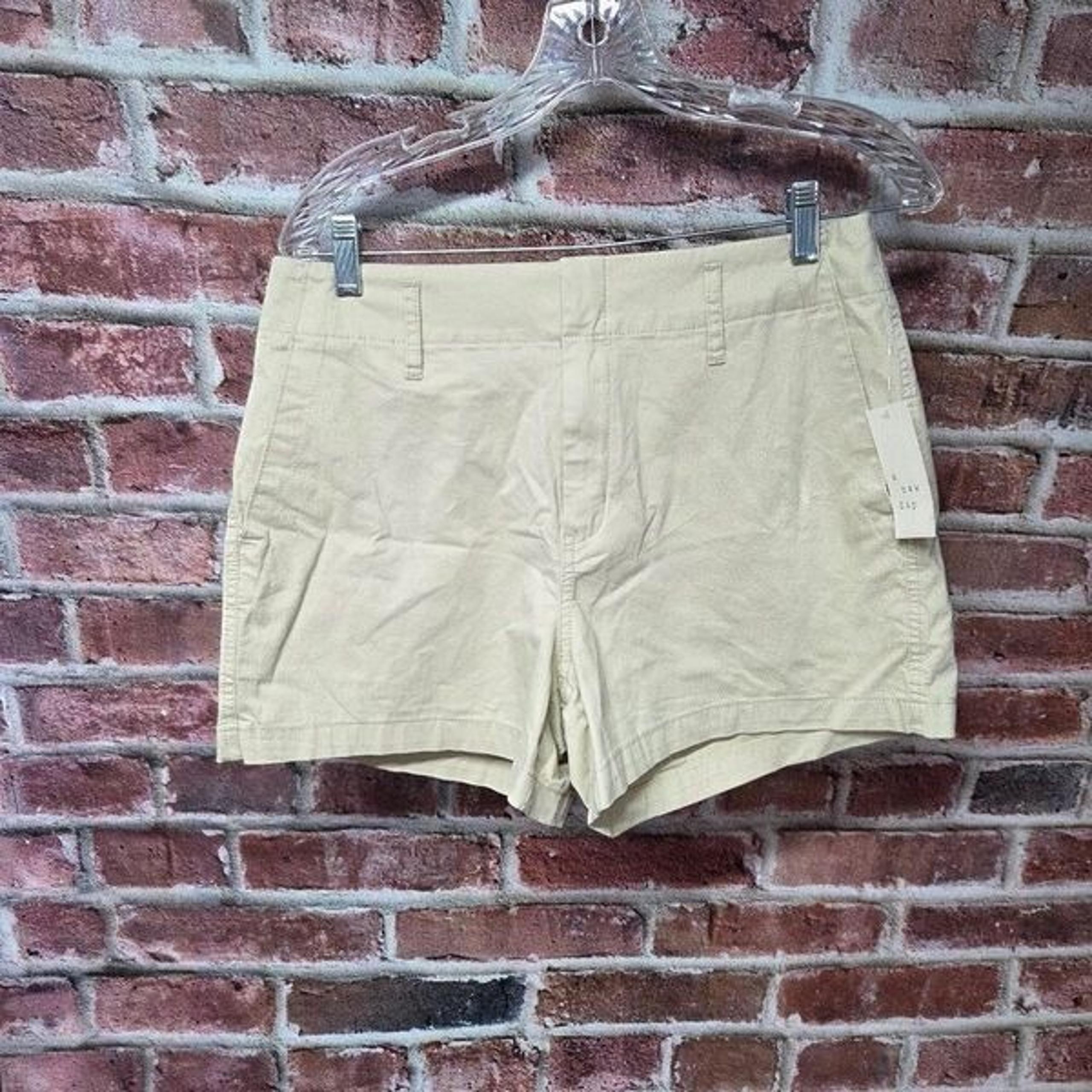 A New Day Tan High Rise Chino Shorts Size 8 Cotton Casual Everyday NEW