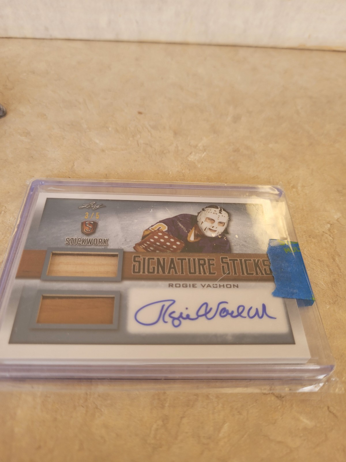 2017 18 leaf signature stick rogie Vachon