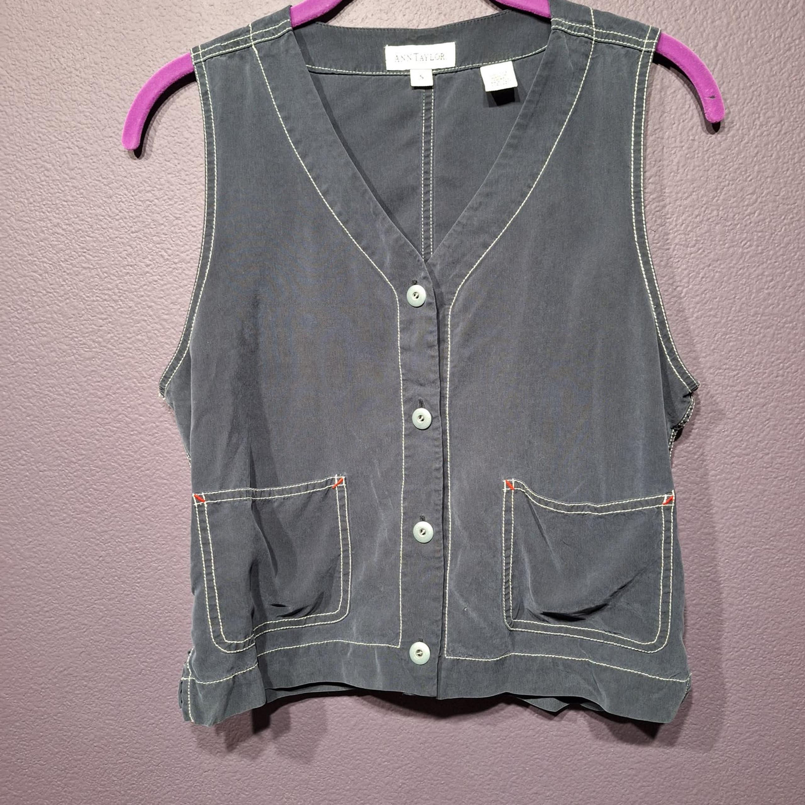 Vintage Ann Taylor 100% silk women's small slate grey vest button front