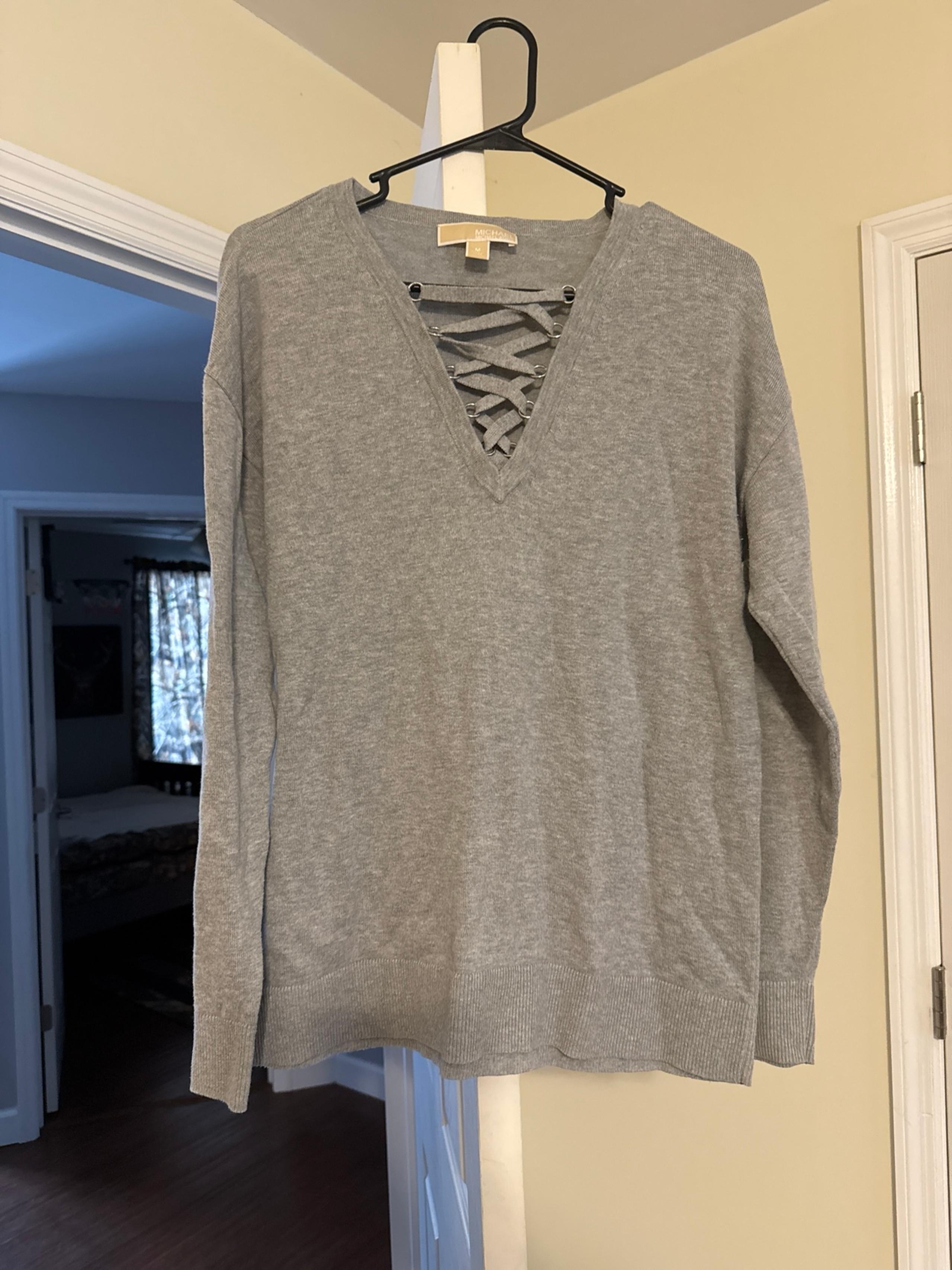 Women’s Michael kors sweater.   Size medium