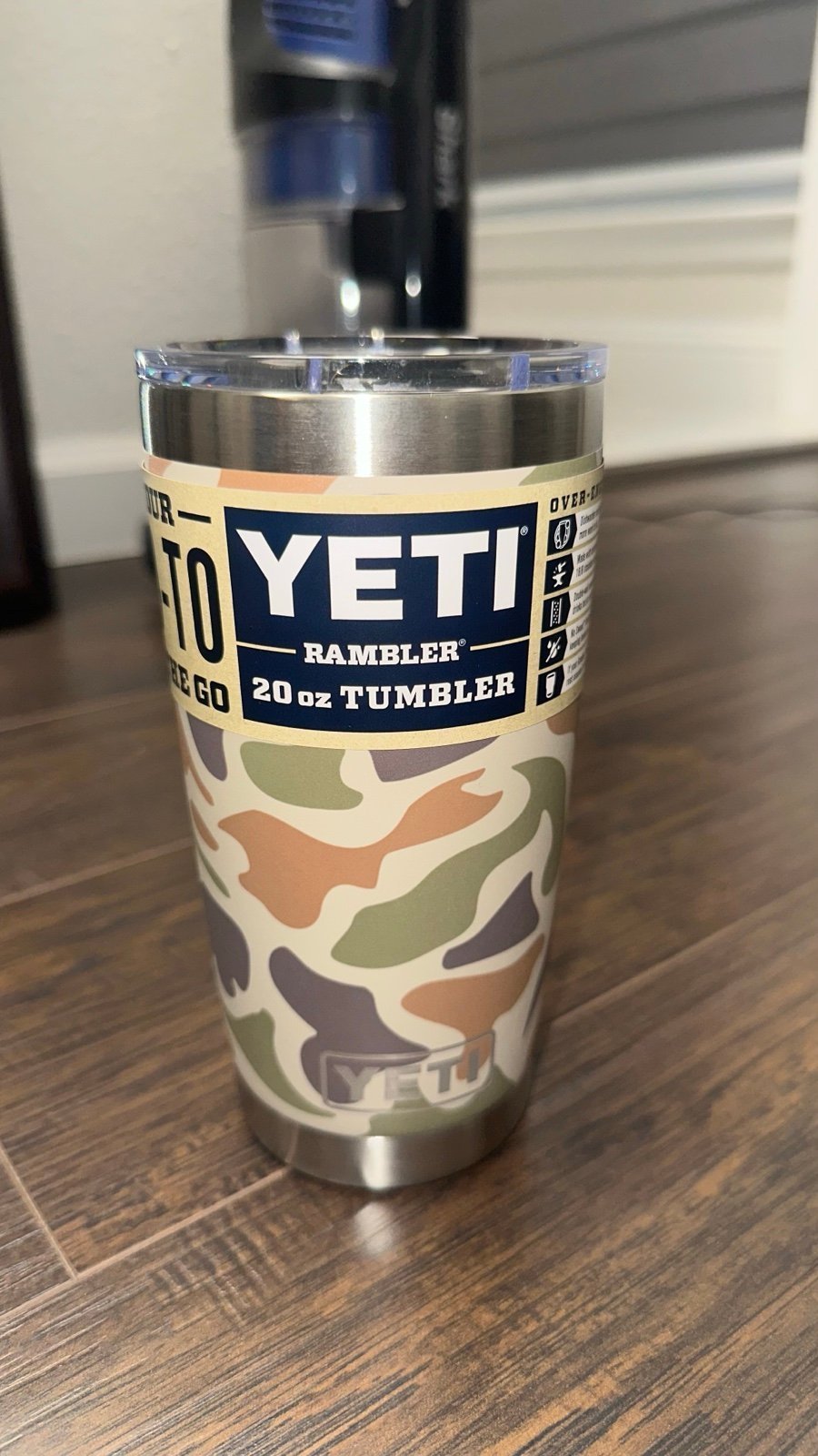 Yeti Camo 20 oz tumbler