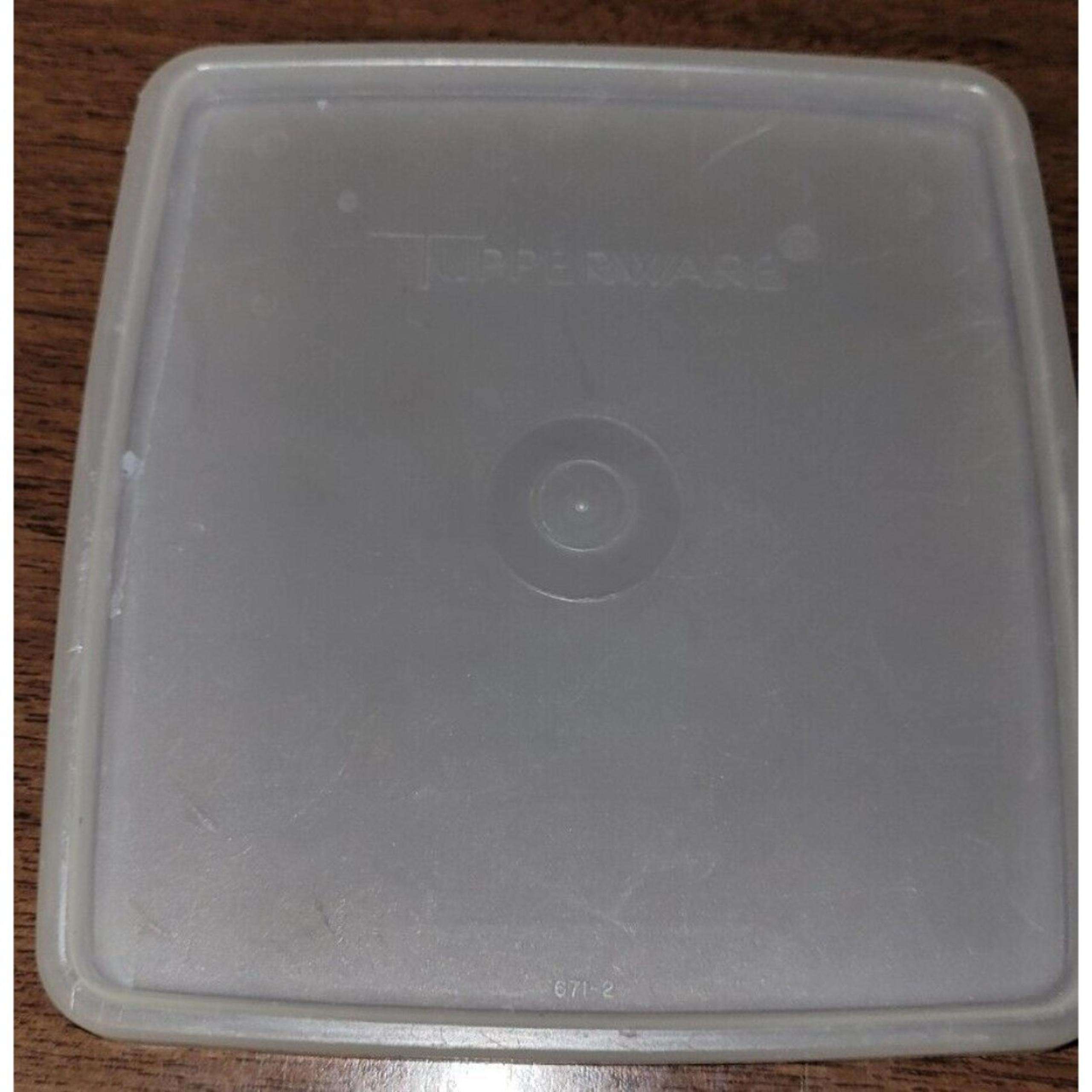 Tupperware Replacement Lid Vintage Seal Lid 671-31 5”x5 1/2”