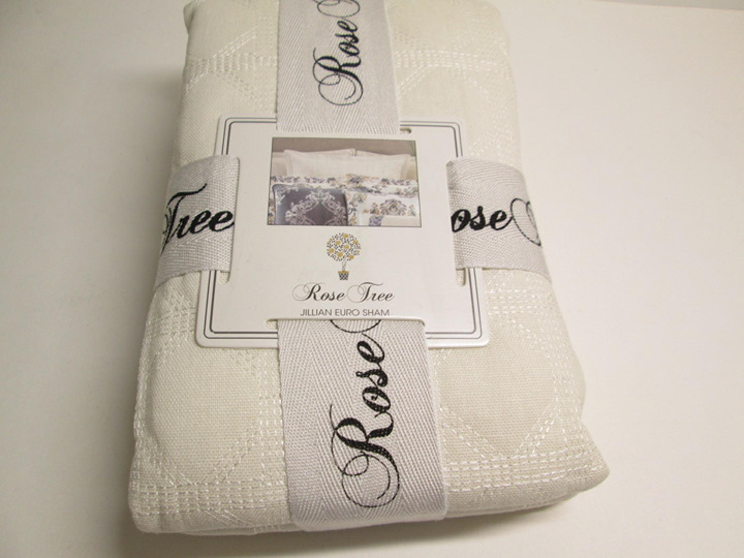 New Rose Tree JILLIAN Euro Sham 26"x26"+15" Flange Azul Ivory Cream New