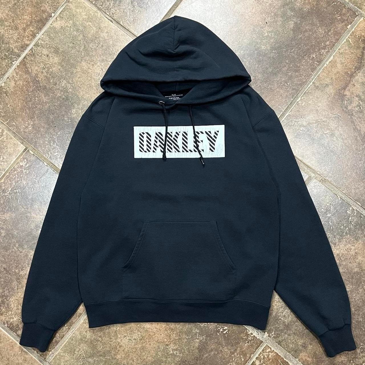 Oakley Brand Essential Hoodie Sweatshirt
