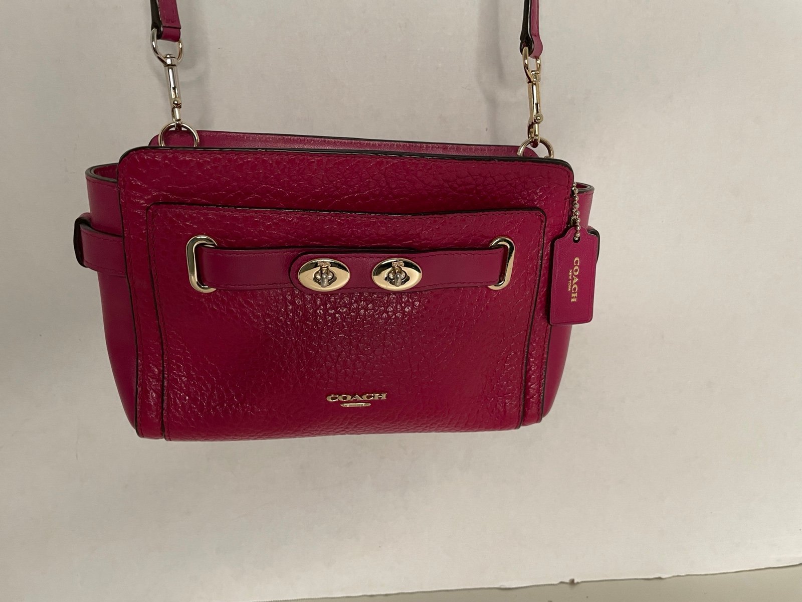 Coach Blake crossbody in pebbled leather 35688 IM light gold cranberry