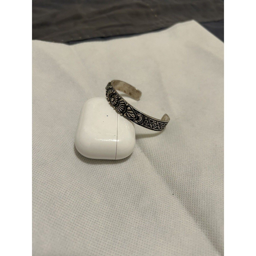Southwest Navajo Indian Sterling Silver 925 Cuff Bracelet Vintage Signed