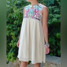 BY GRYPHON embroidered sunny dress size M