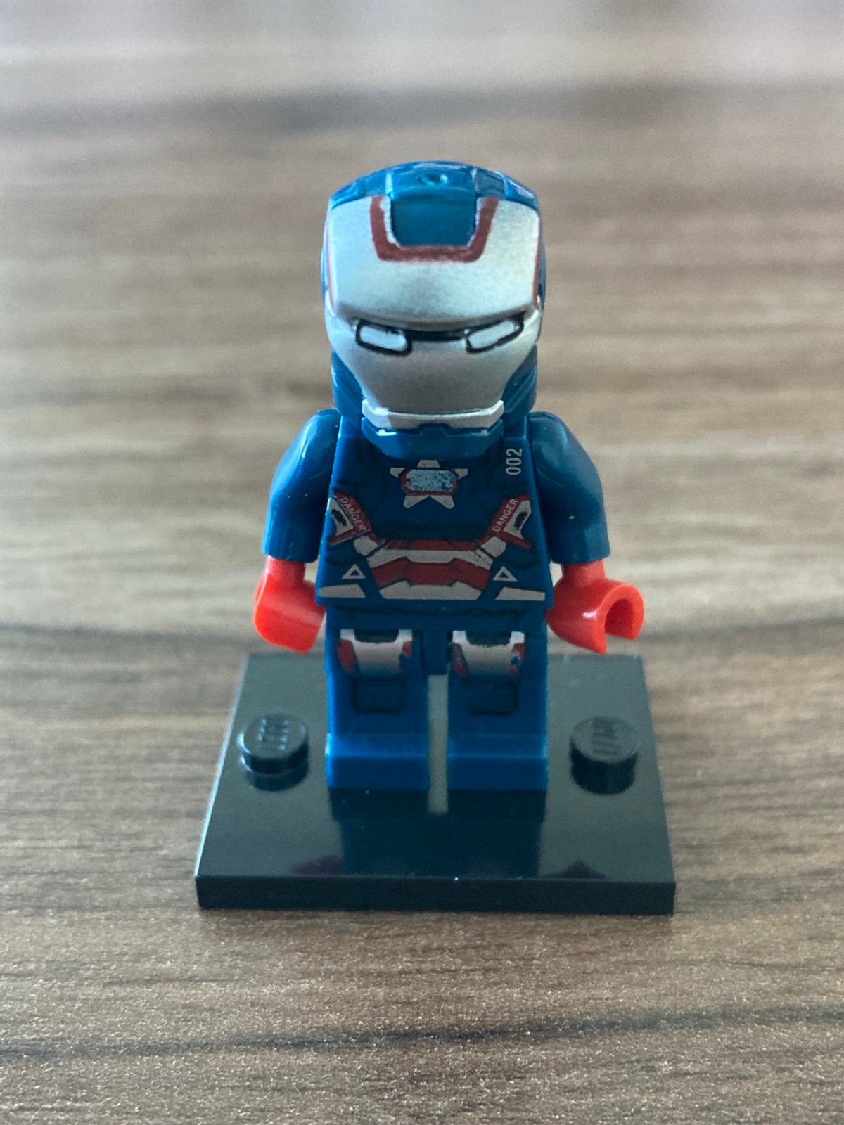 LEGO Marvel Super Heroes Iron Patriot Minifigure