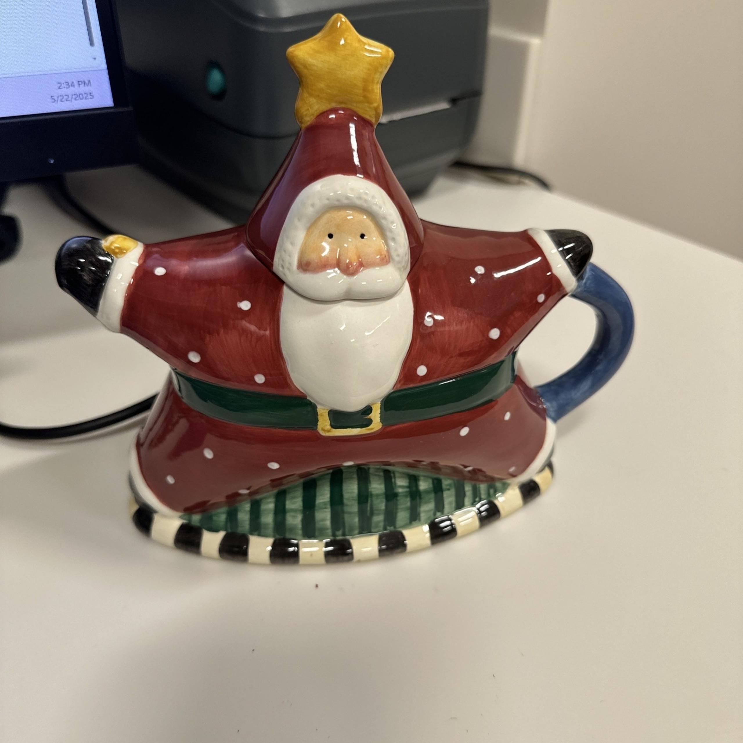 Santa Star teapot, Debbie Mumm Sakura, deep red dark green, excellent condition