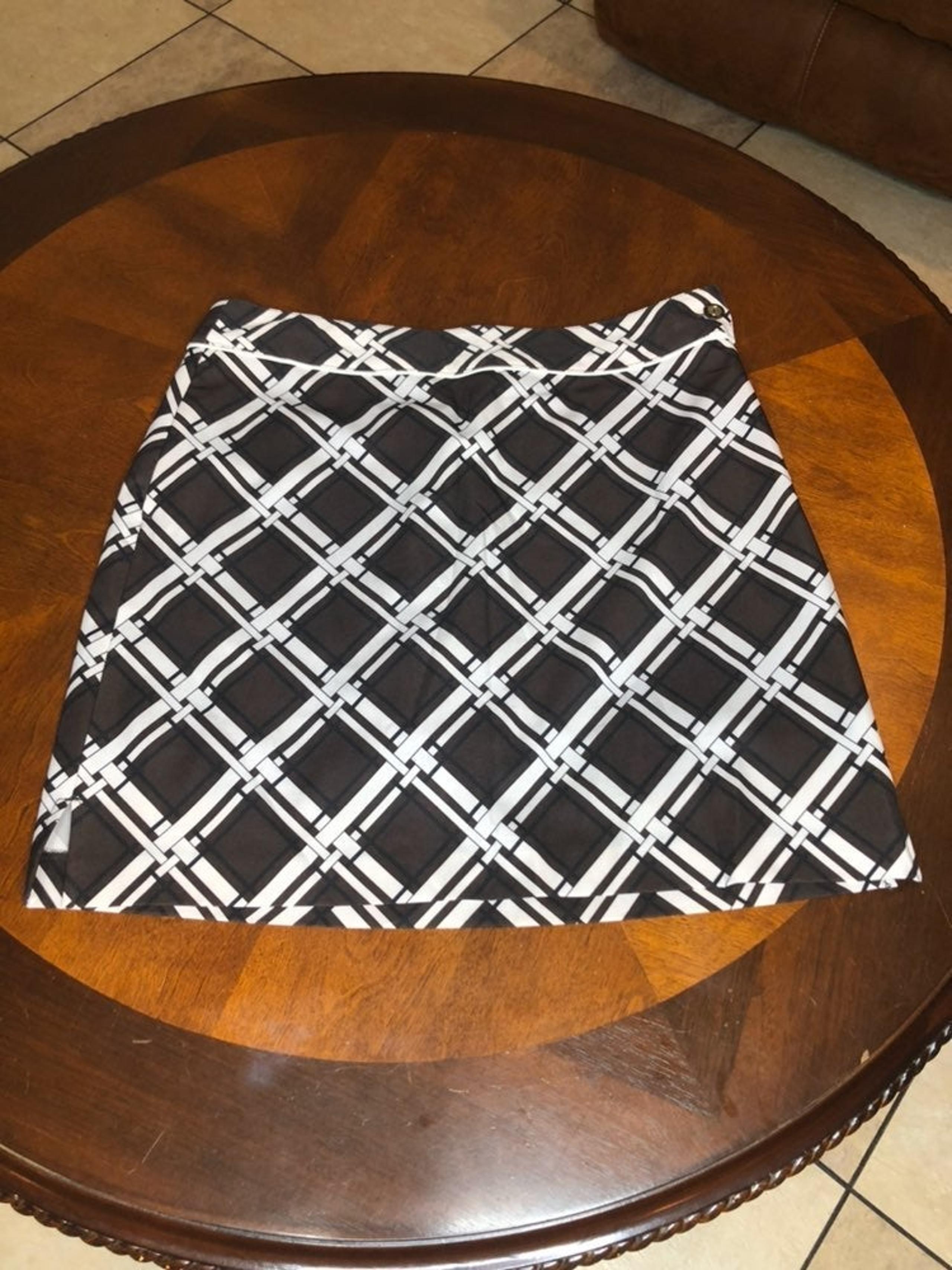 EP Pro Geometric Skort Size 8