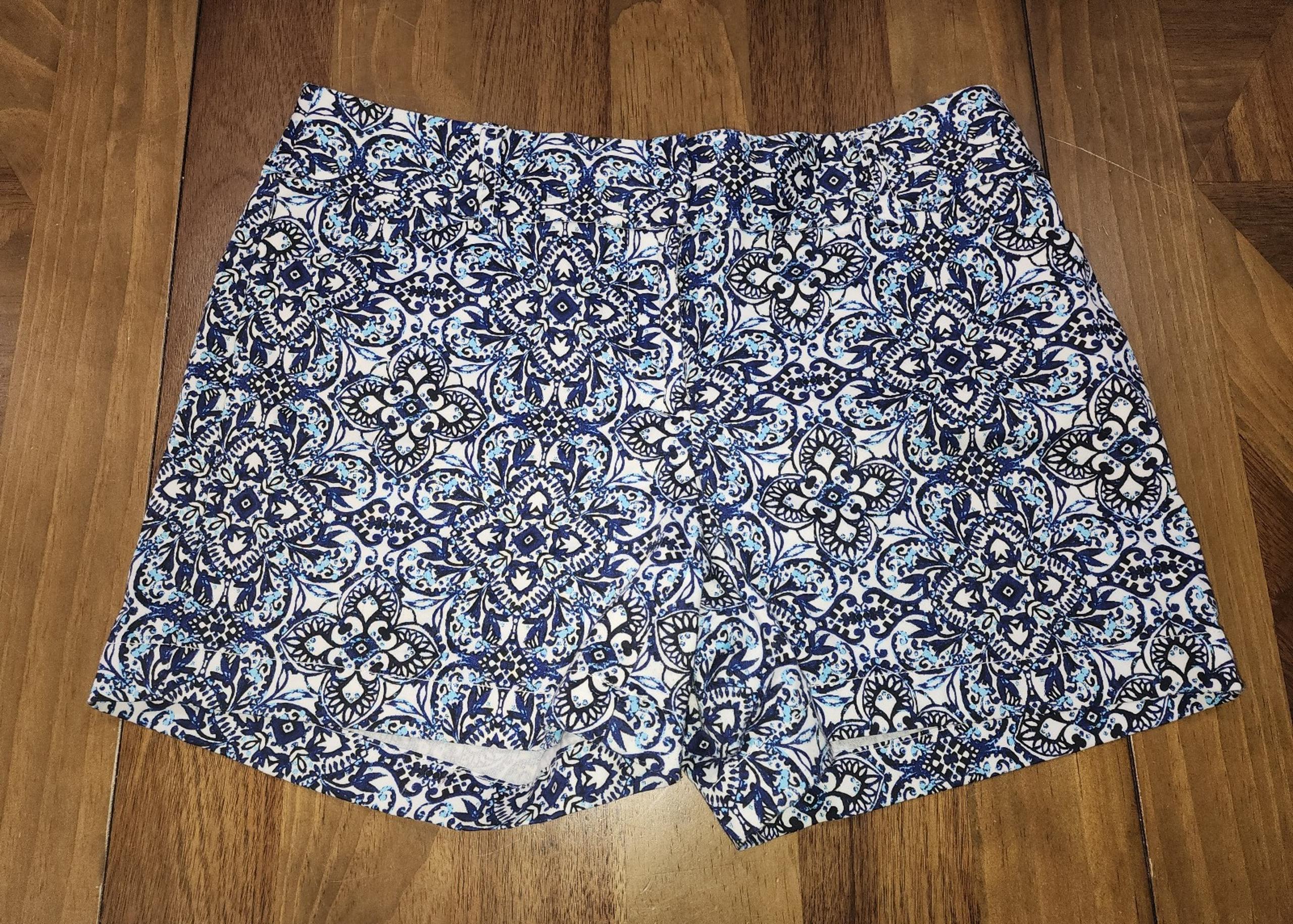 WHBM White House Black Market Shorts Sz 4 Geometric Shapes Style Blue