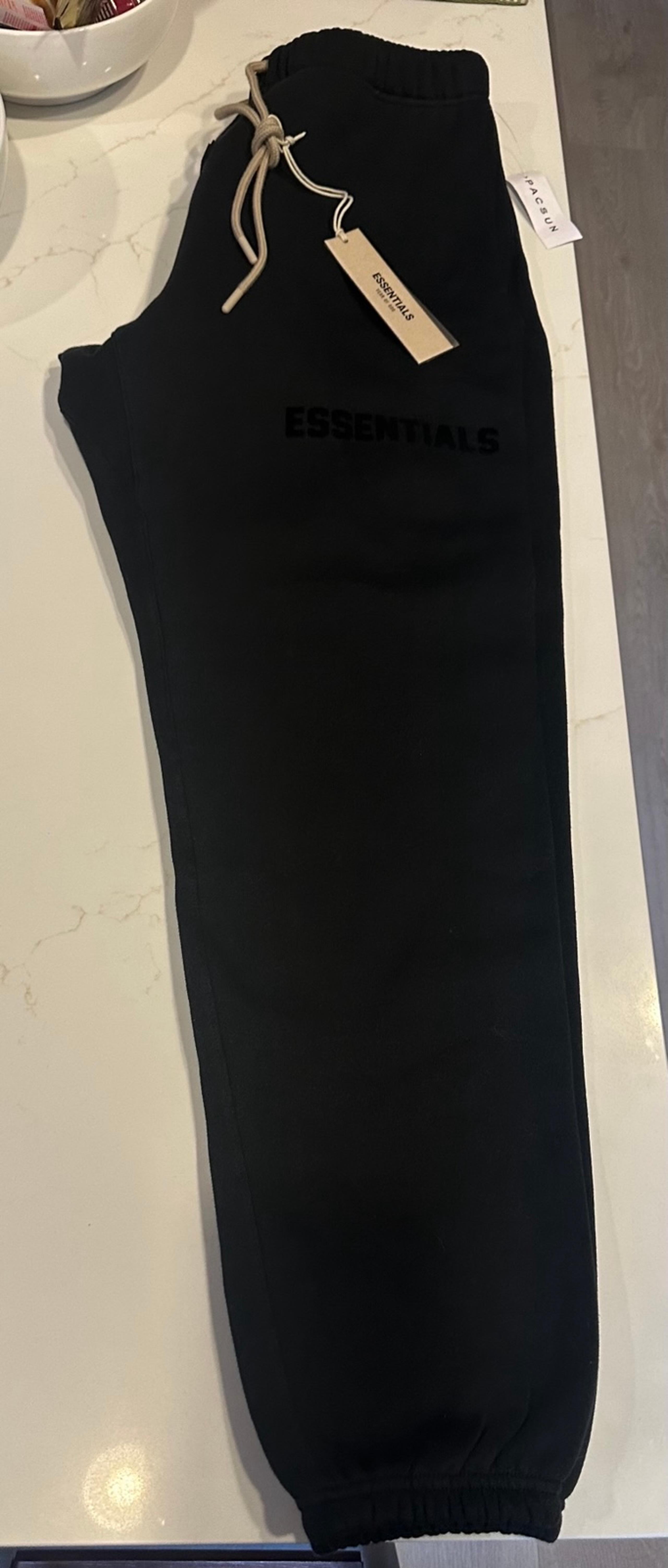 Fear of God ESSENTIALS Mens Classic Fit Sweatpant