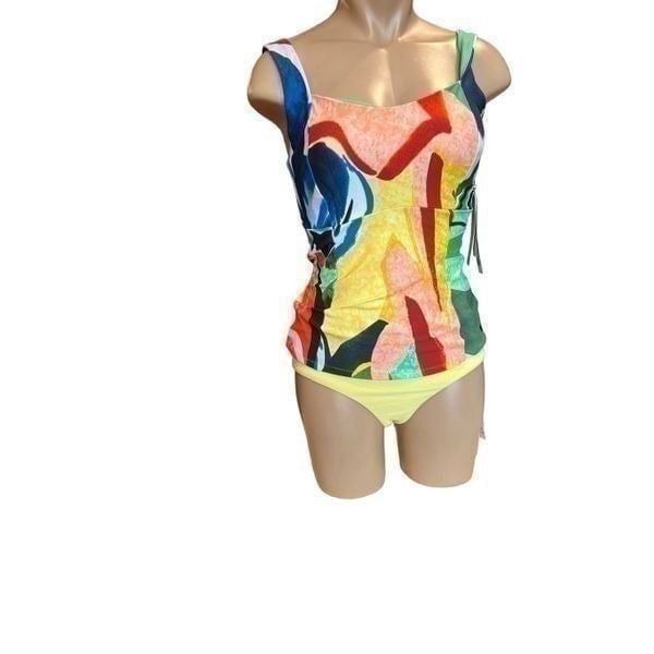 Calia by Carrie Underwood Woman Tummy Control Multicolor Swim Top